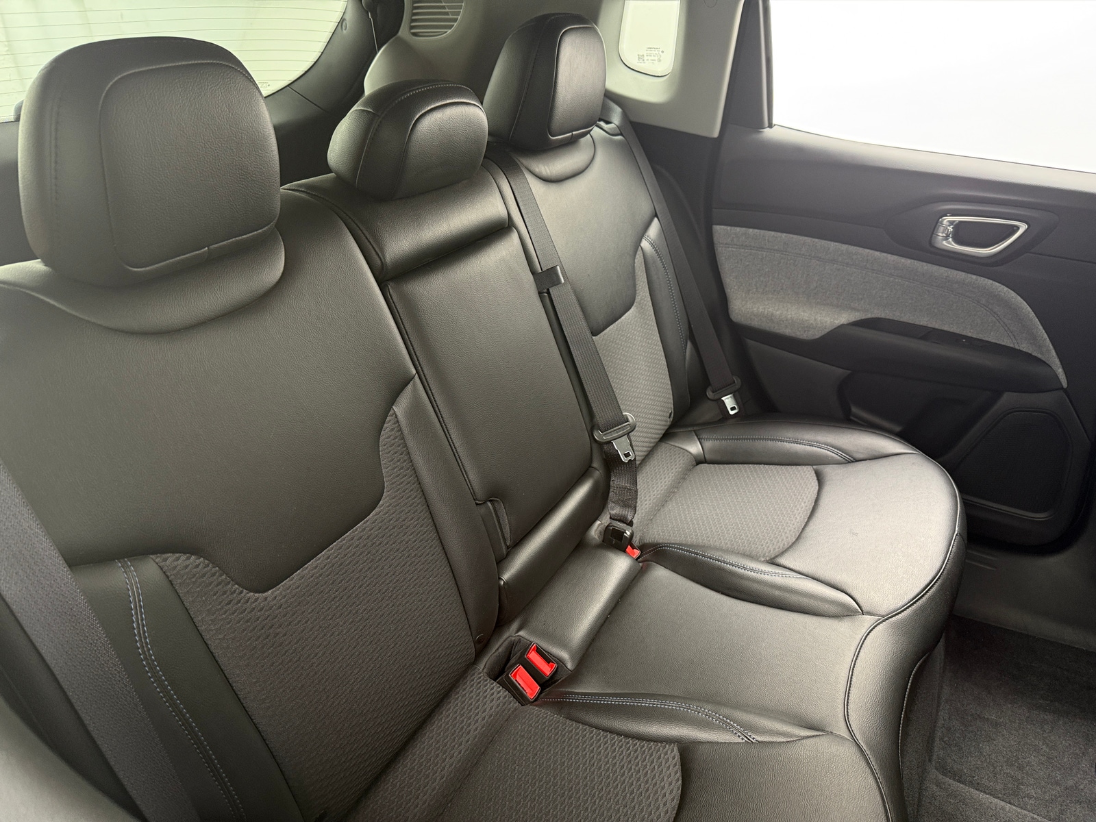 Thumbnail: 2022 Jeep Compass - 6