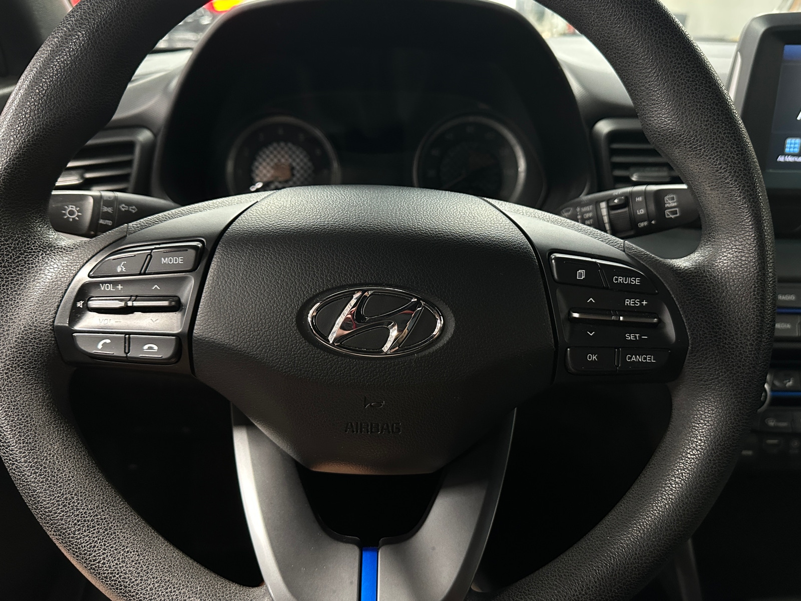 Thumbnail: 2019 Hyundai Veloster - 5