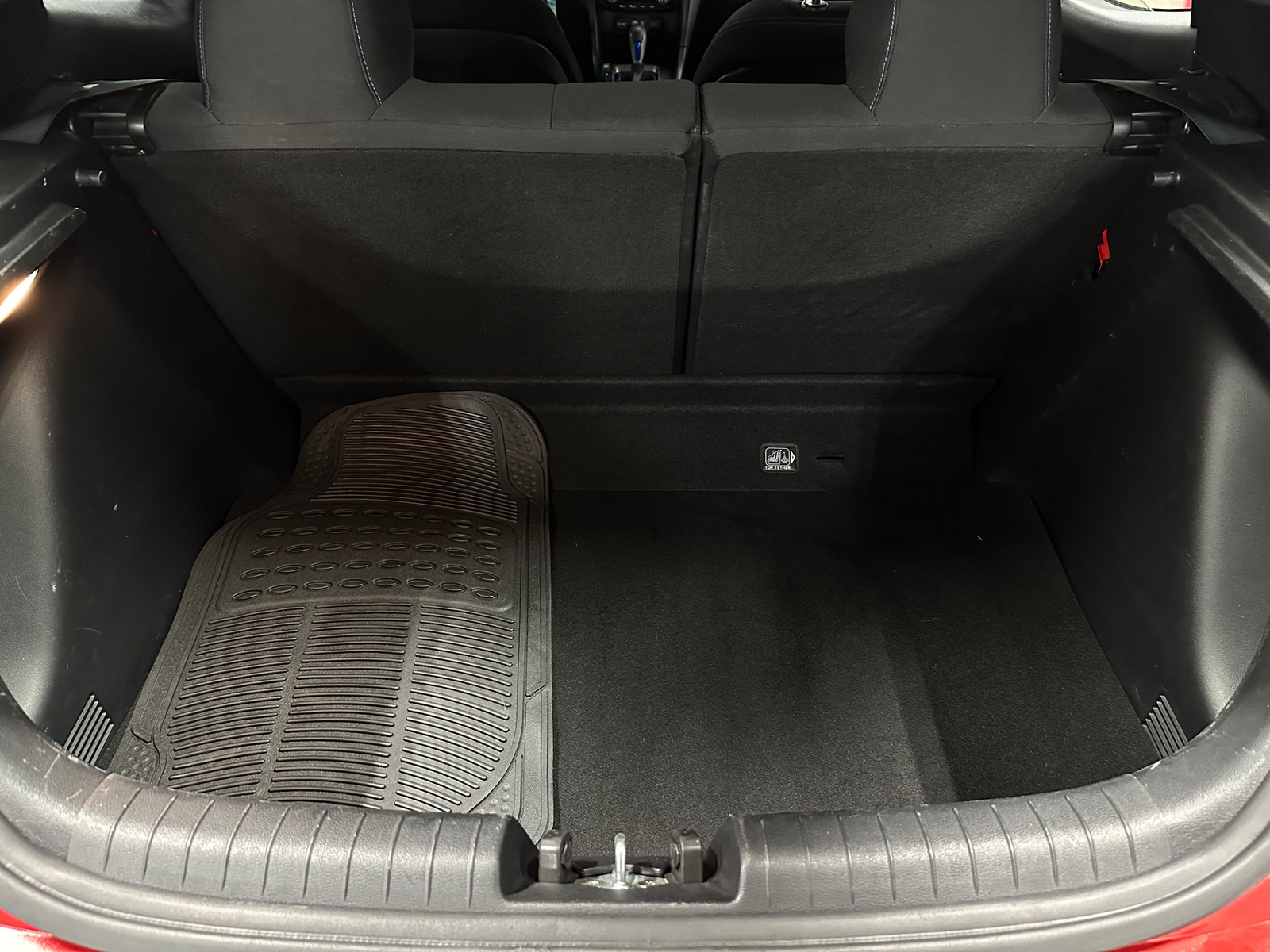 Thumbnail: 2019 Hyundai Veloster - 7