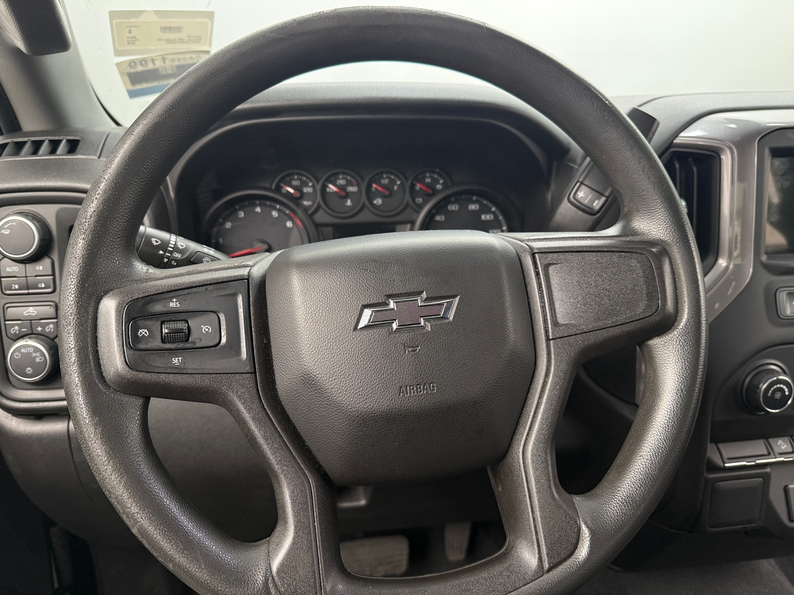 Thumbnail: 2019 Chevrolet Silverado 1500 - 5