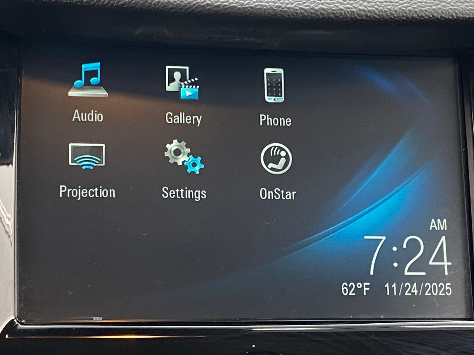 Thumbnail: 2017 Chevrolet Trax - 4