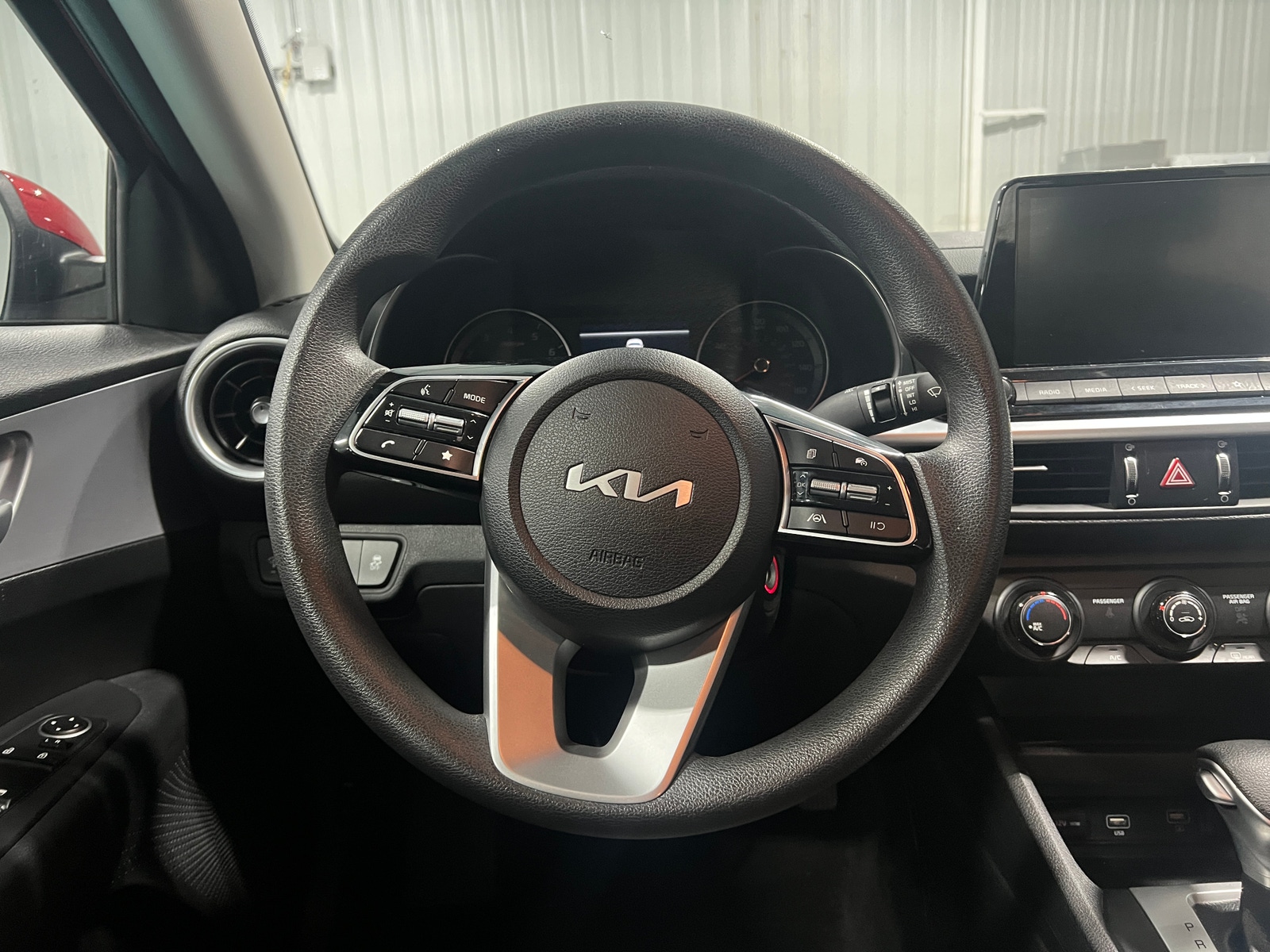 Thumbnail: 2024 Kia Forte - 5