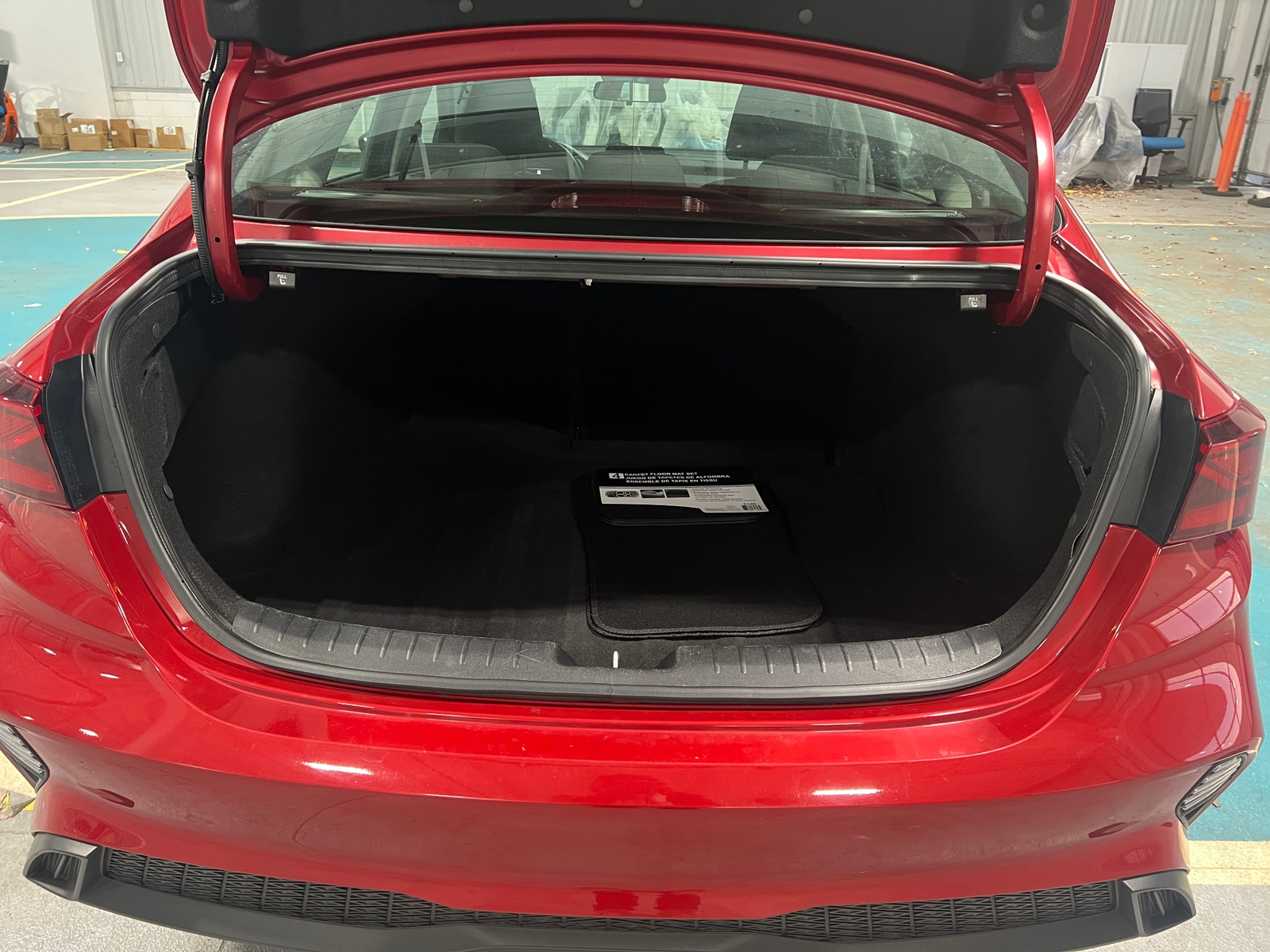 Thumbnail: 2024 Kia Forte - 7