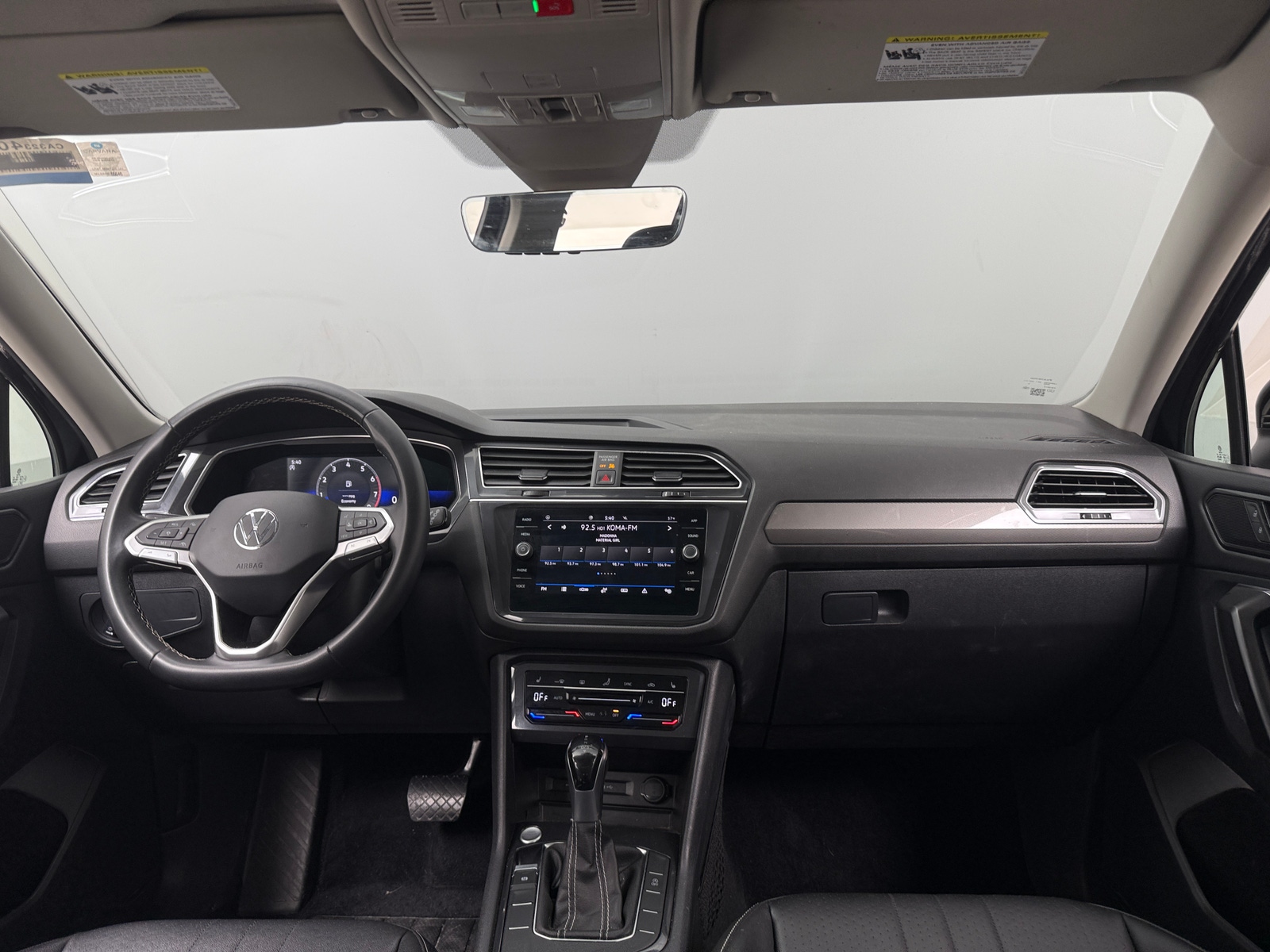 Thumbnail: 2022 Volkswagen Tiguan - 2