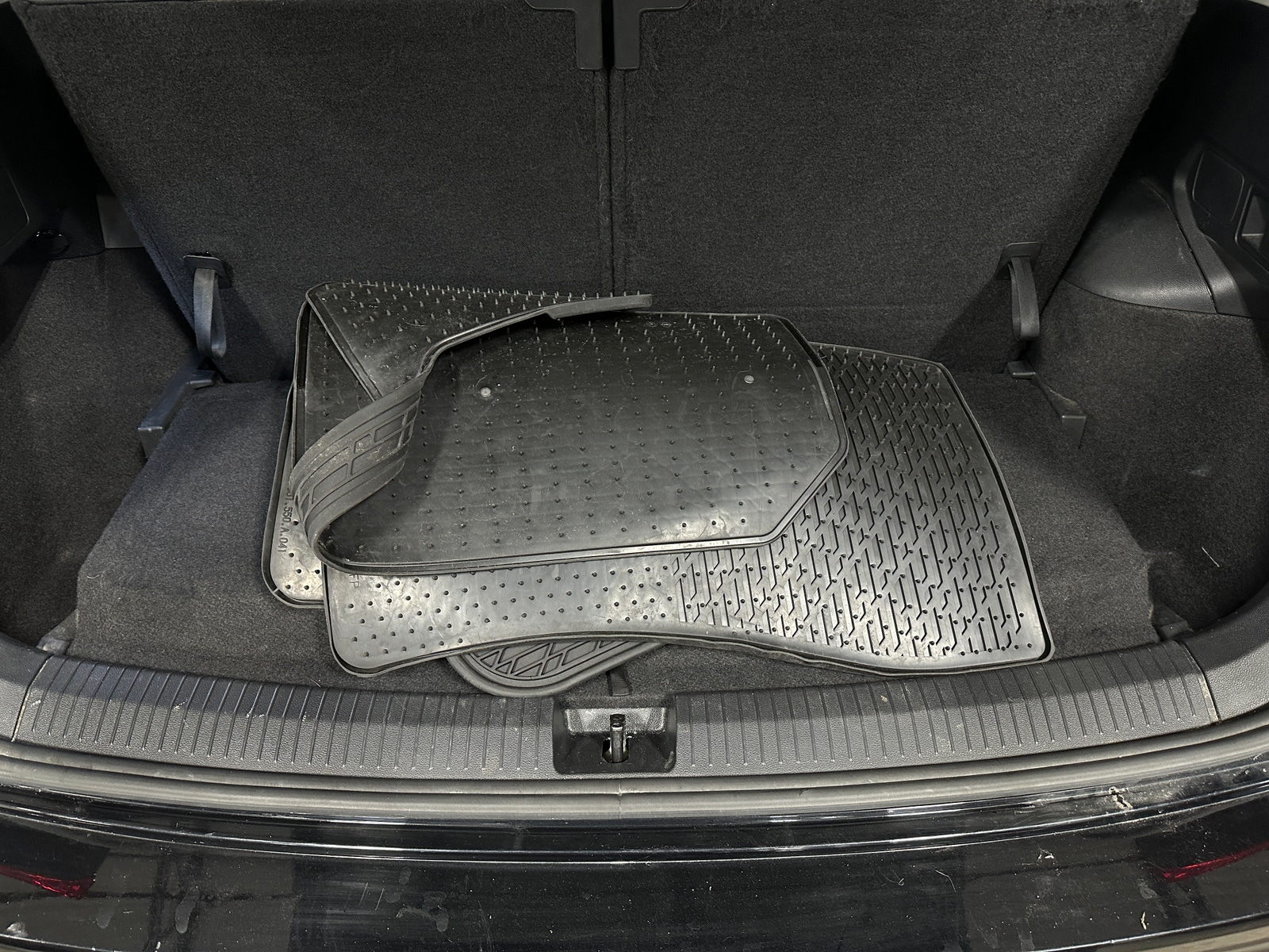 Thumbnail: 2022 Volkswagen Tiguan - 6