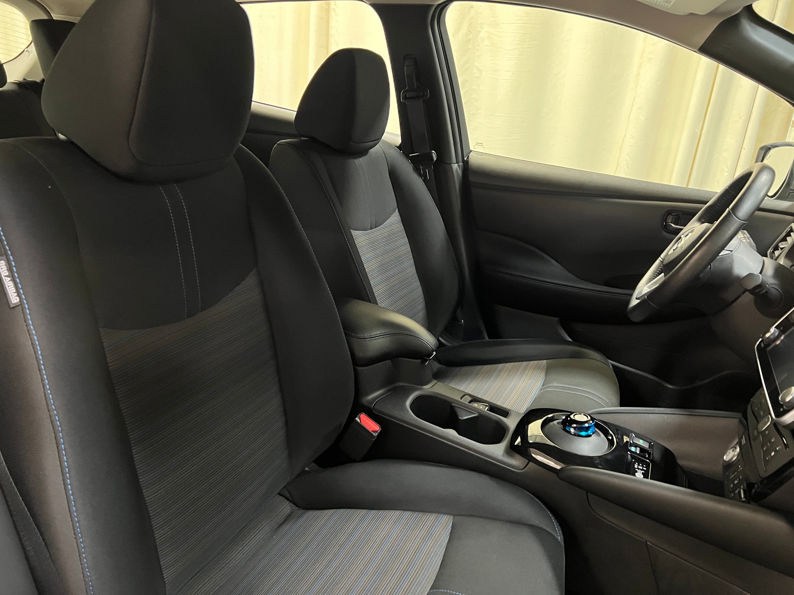 Thumbnail: 2021 Nissan Leaf - 2