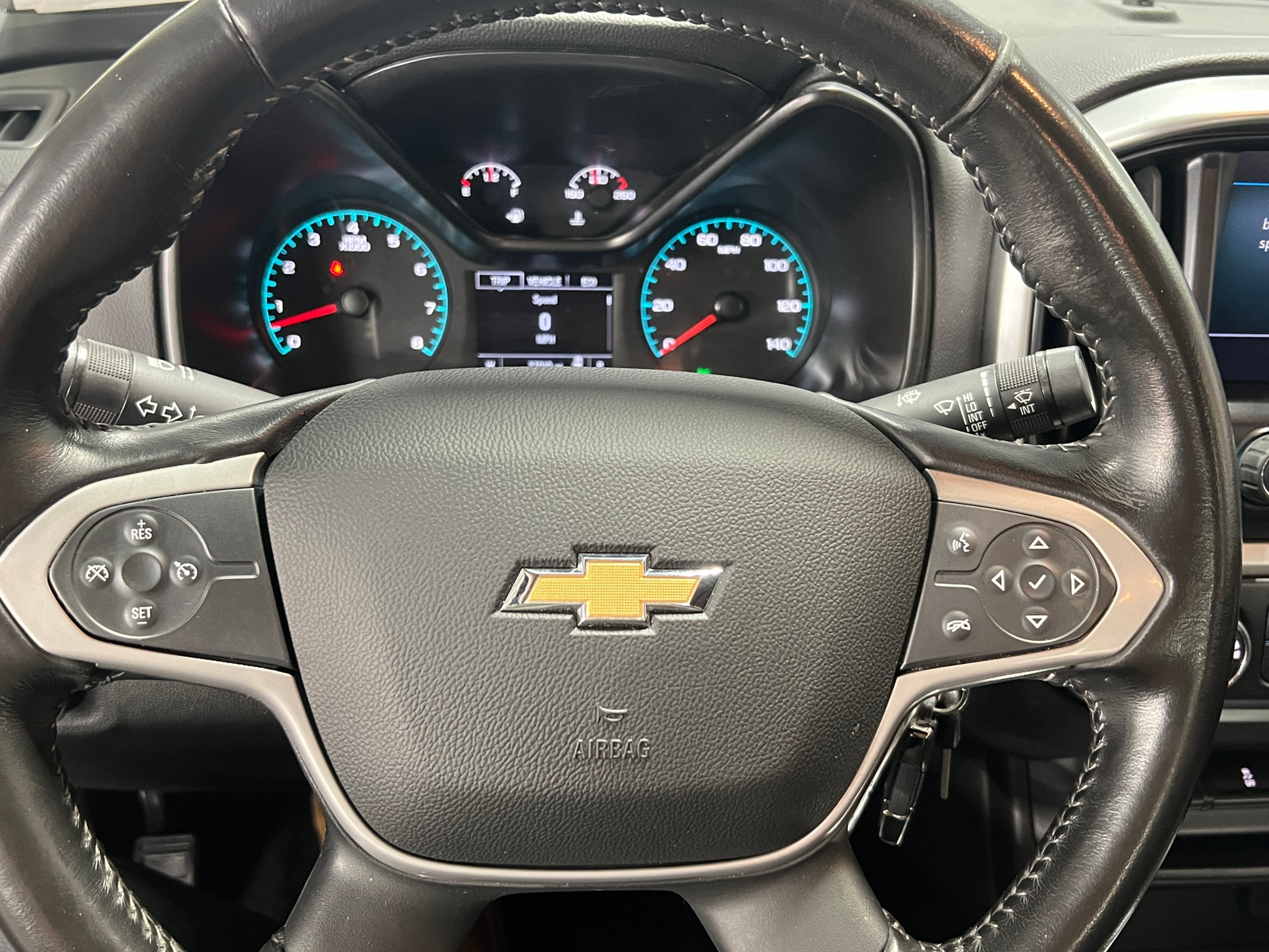 Thumbnail: 2022 Chevrolet Colorado - 5