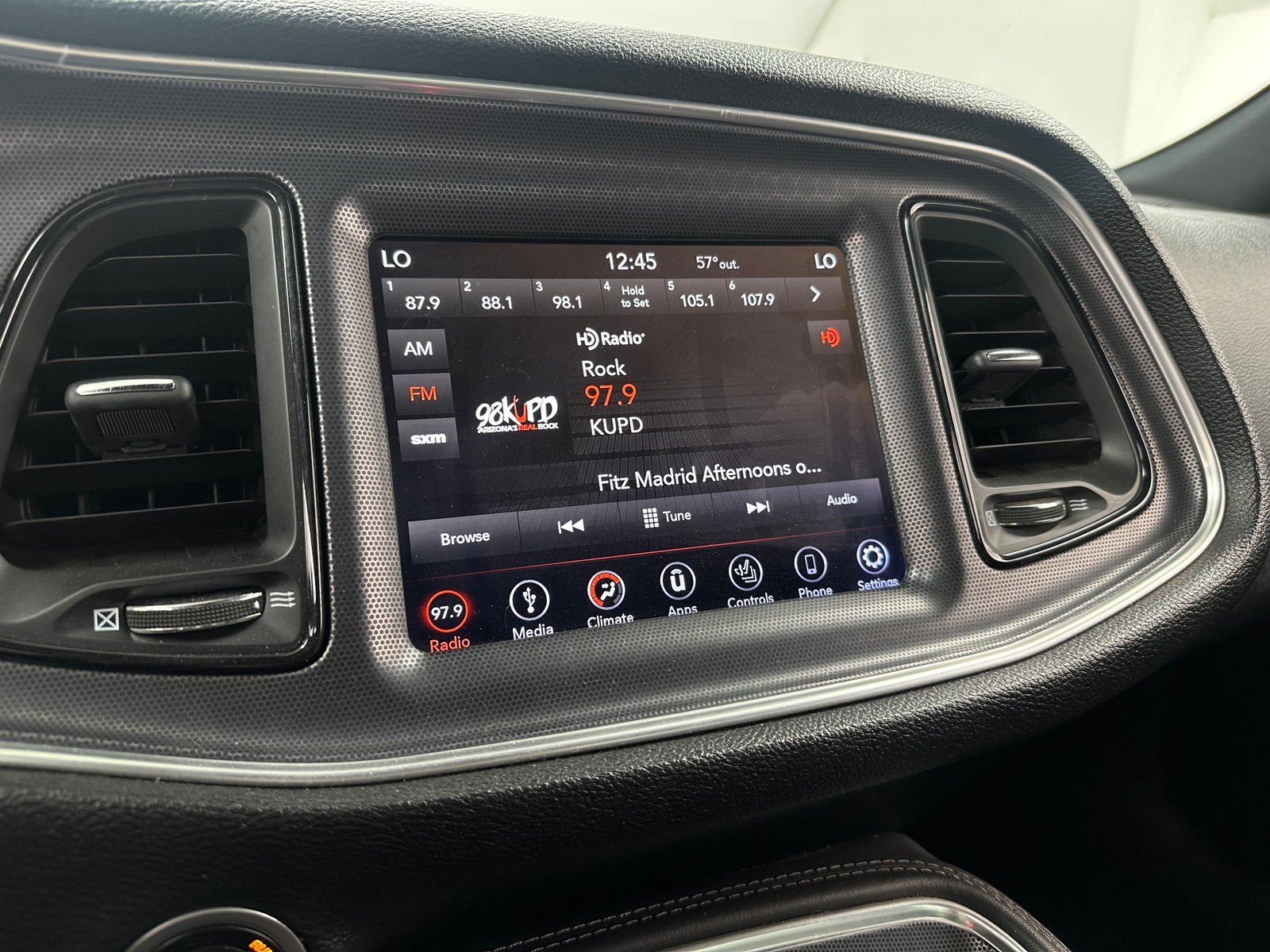 Thumbnail: 2018 Dodge Challenger - 2