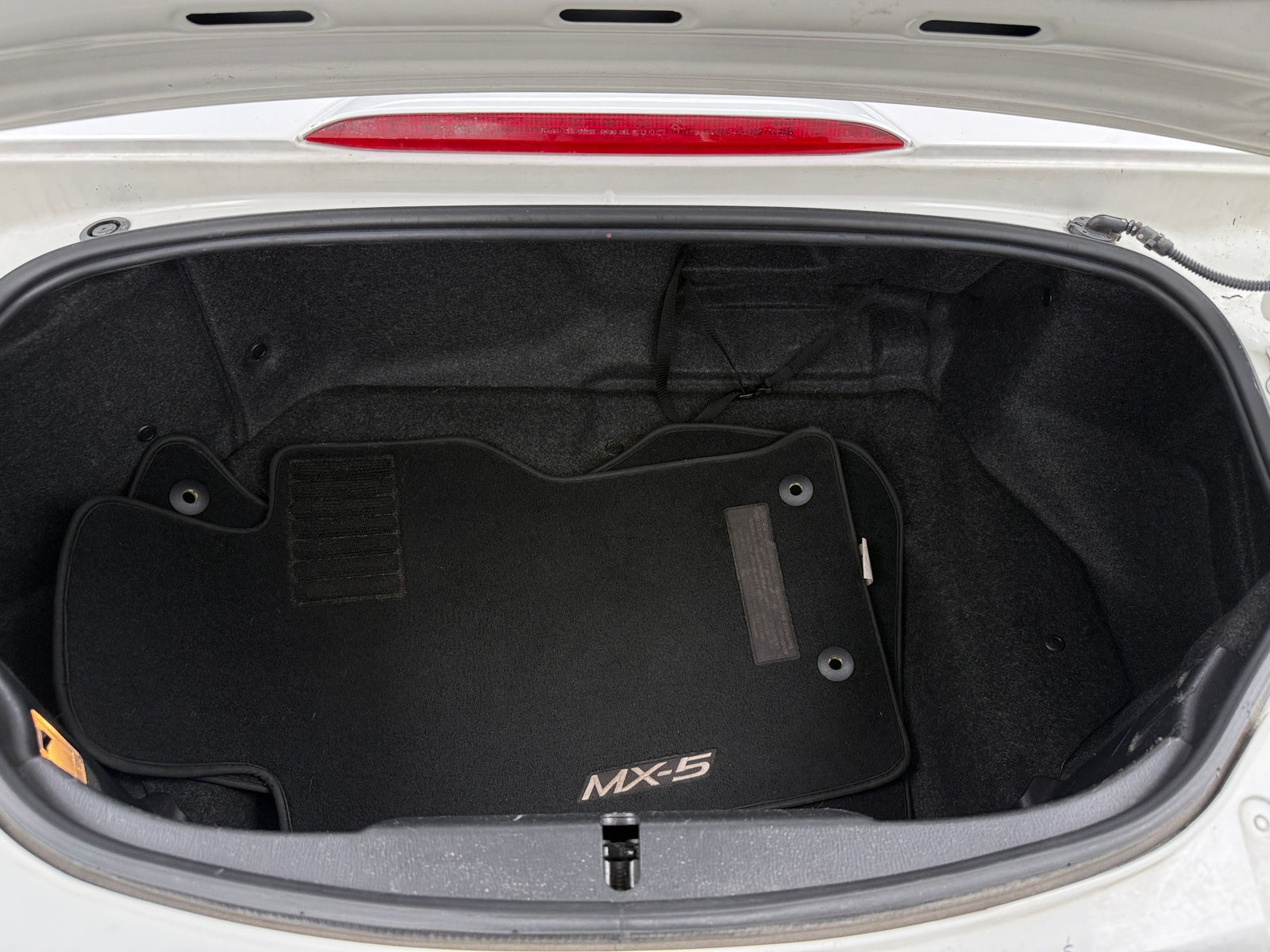 Thumbnail: 2016 Mazda MX-5 Miata - 5