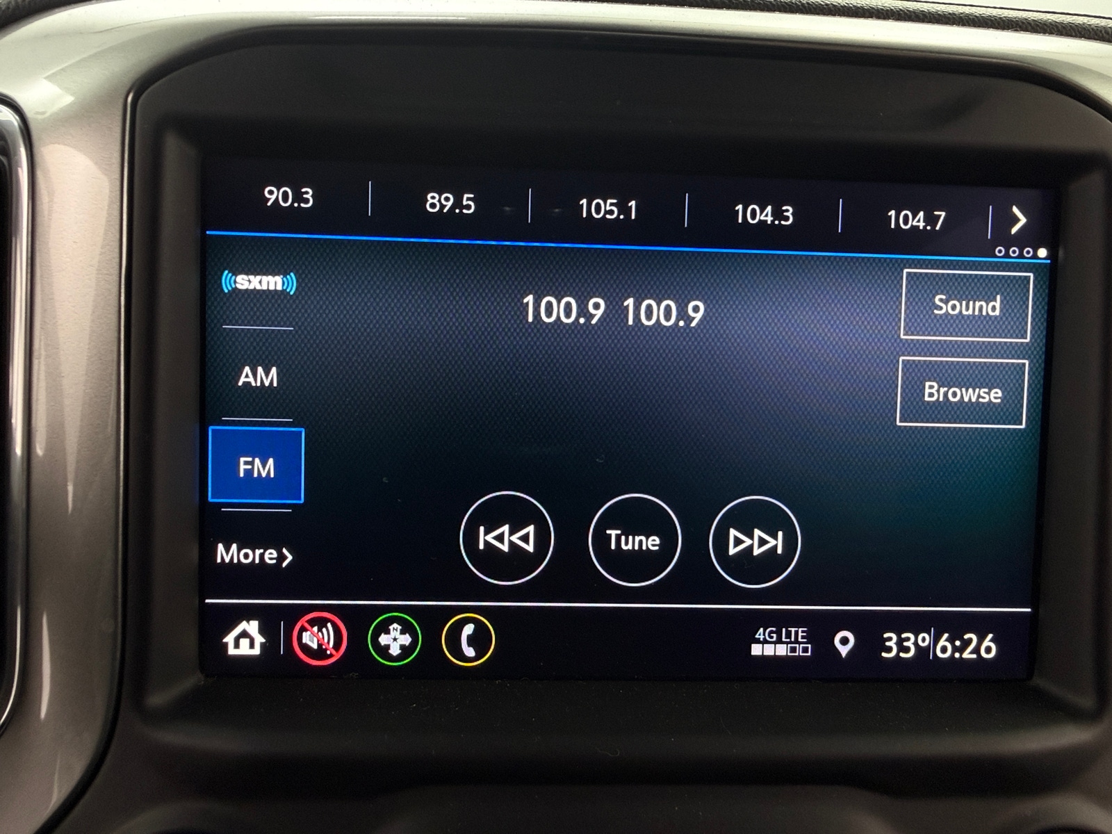 Thumbnail: 2021 Chevrolet Silverado 1500 - 4