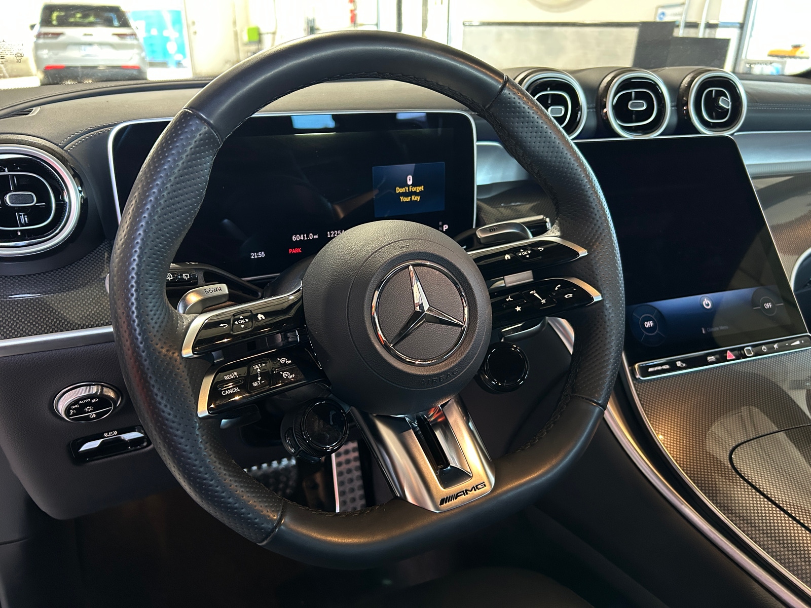 Thumbnail: 2025 Mercedes-Benz GLC - 4