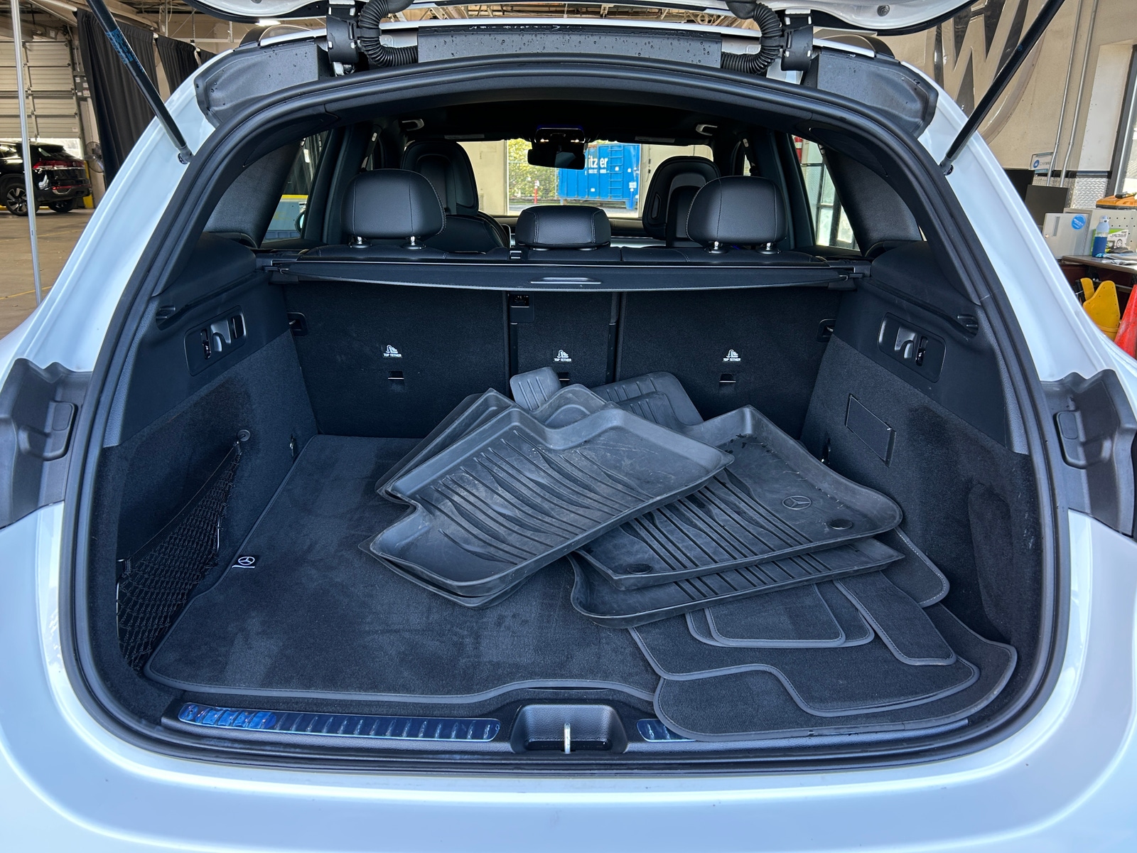 Thumbnail: 2025 Mercedes-Benz GLC - 6