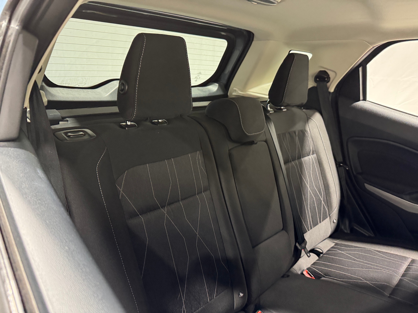 Thumbnail: 2018 Ford EcoSport - 6