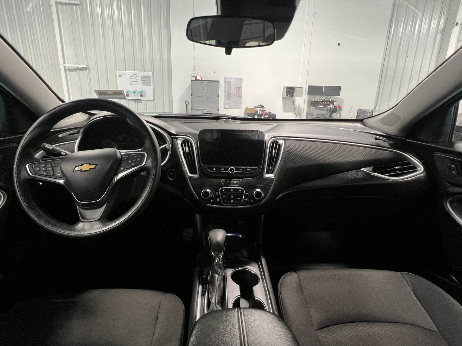 Thumbnail: 2024 Chevrolet Malibu - 3