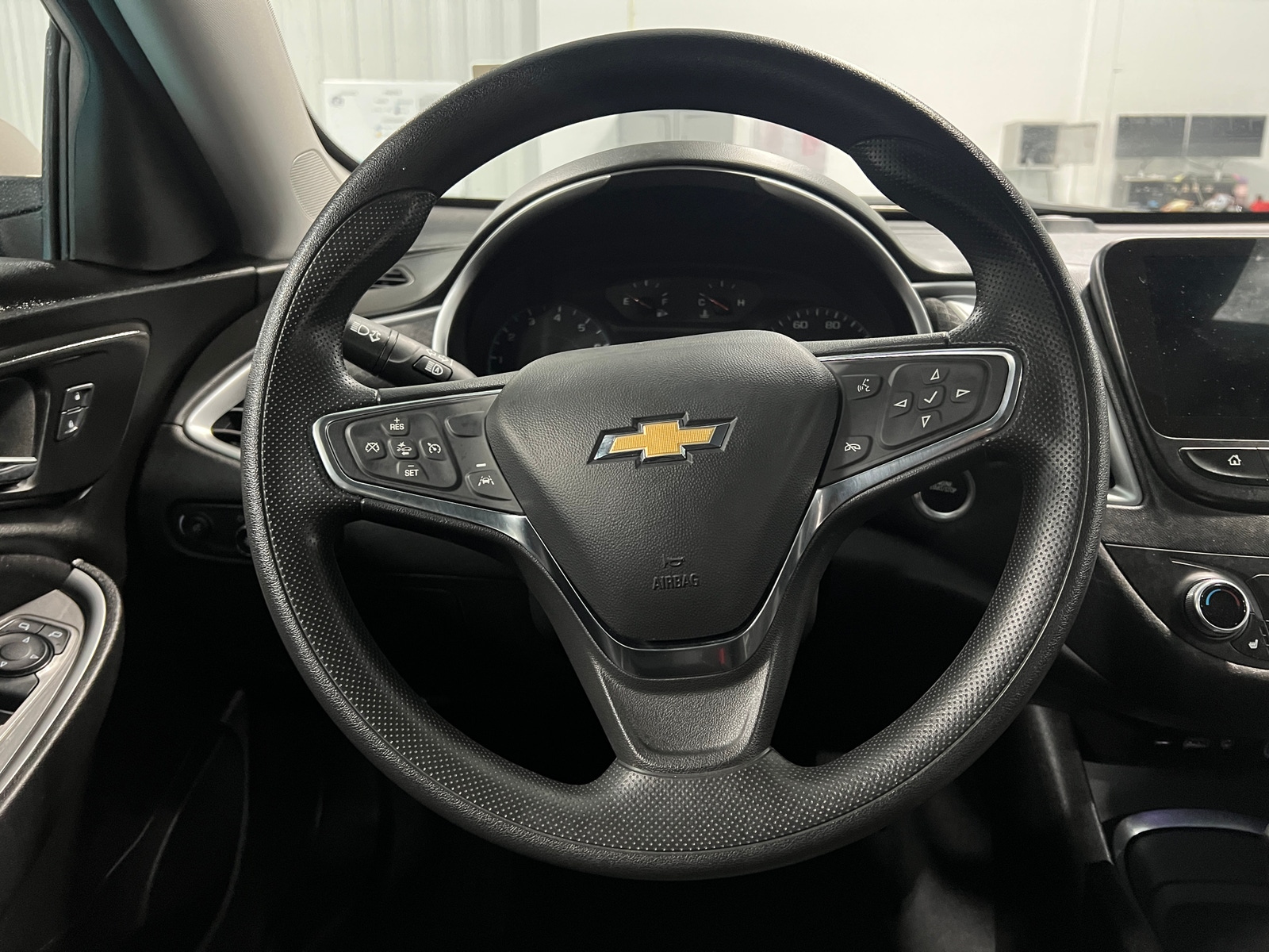 Thumbnail: 2024 Chevrolet Malibu - 5