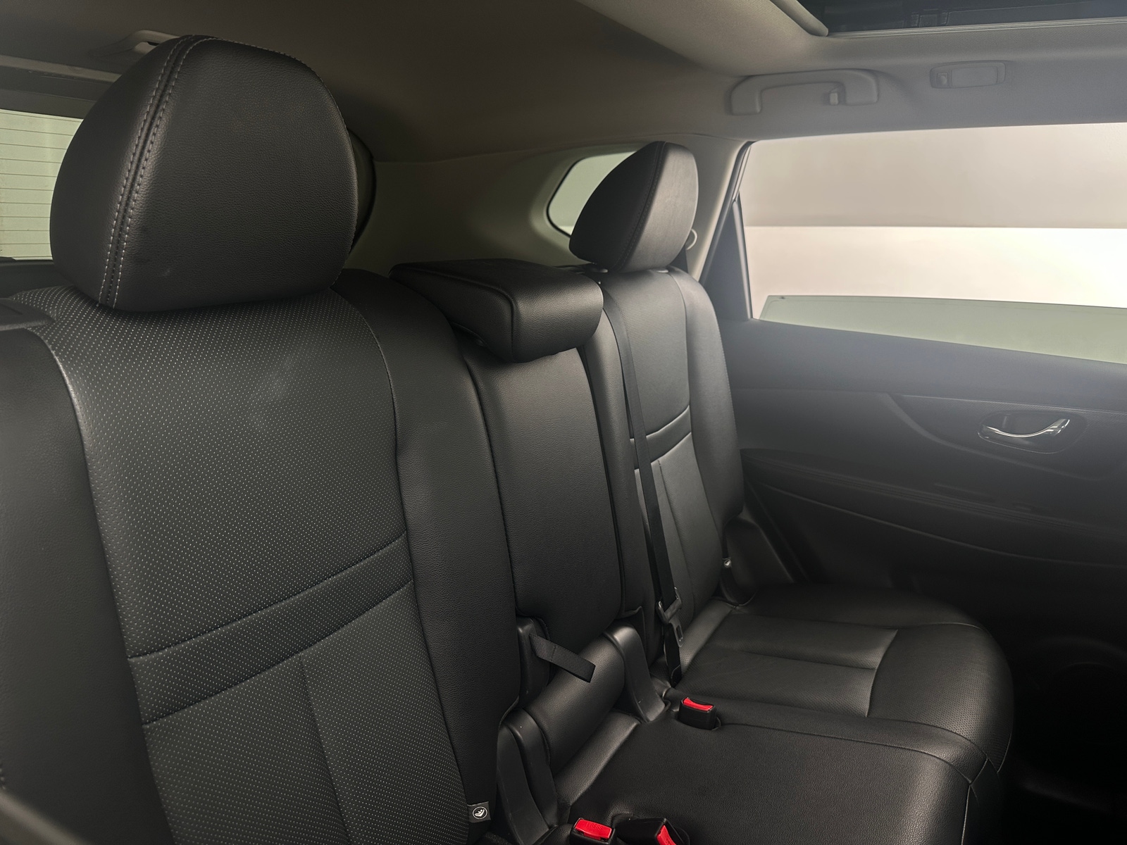 Thumbnail: 2016 Nissan Rogue - 5