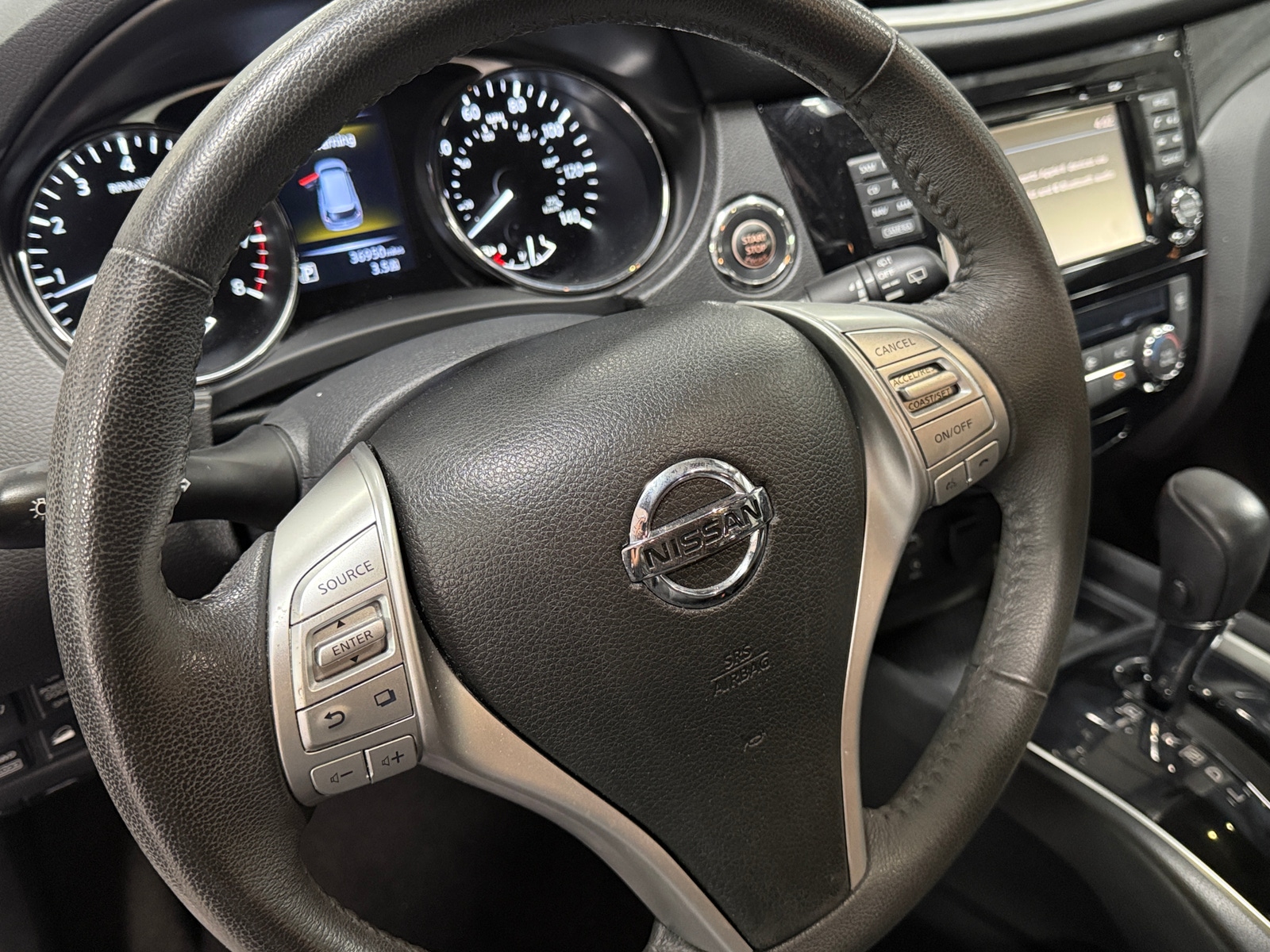 Thumbnail: 2016 Nissan Rogue - 4