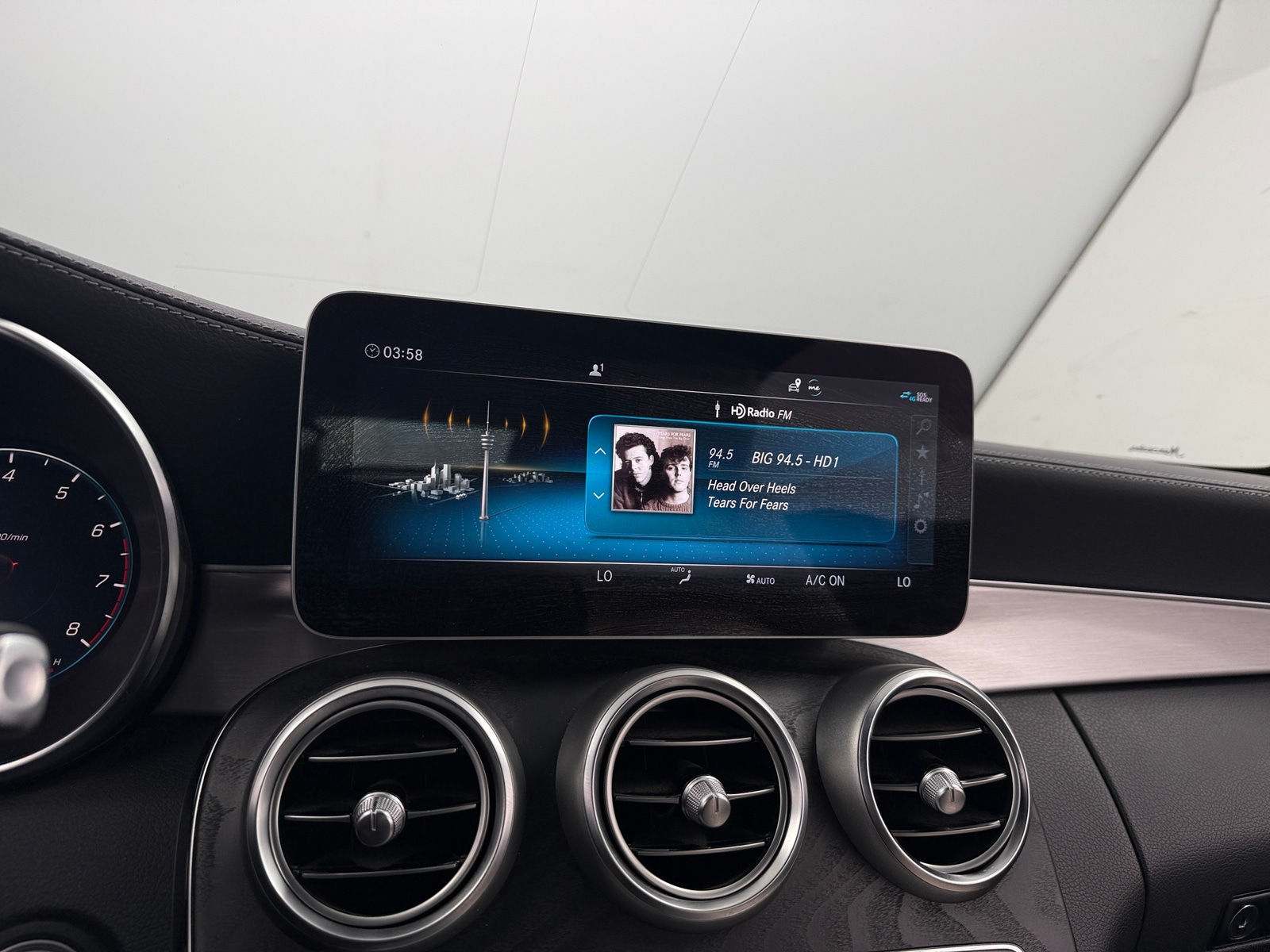 Thumbnail: 2020 Mercedes-Benz C-Class - 3