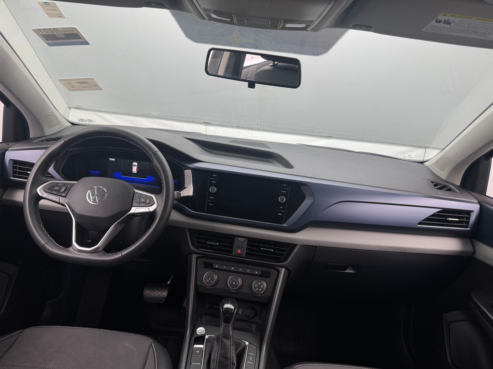 Thumbnail: 2022 Volkswagen Taos - 2