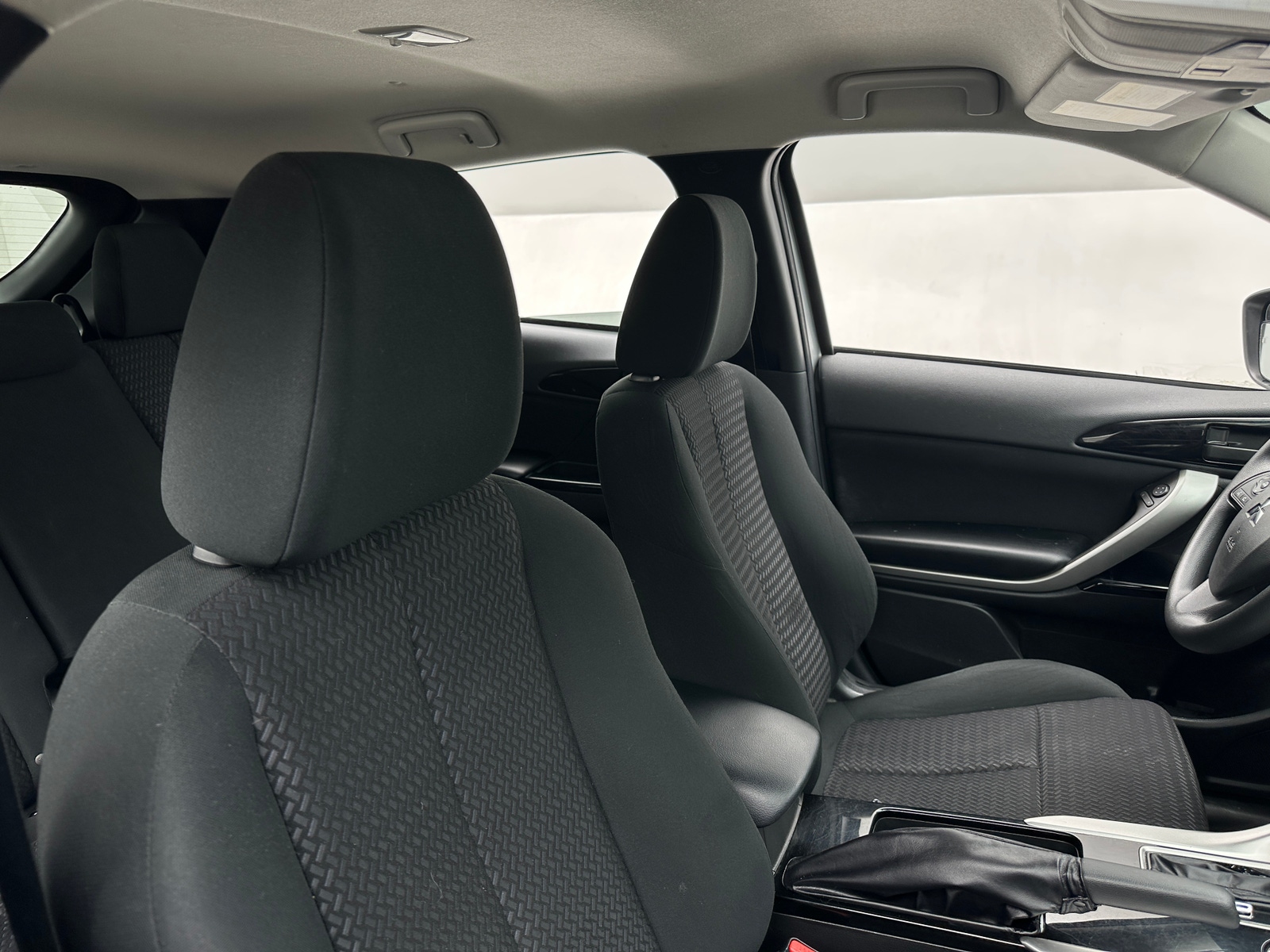 Thumbnail: 2023 Mitsubishi Eclipse Cross - 2