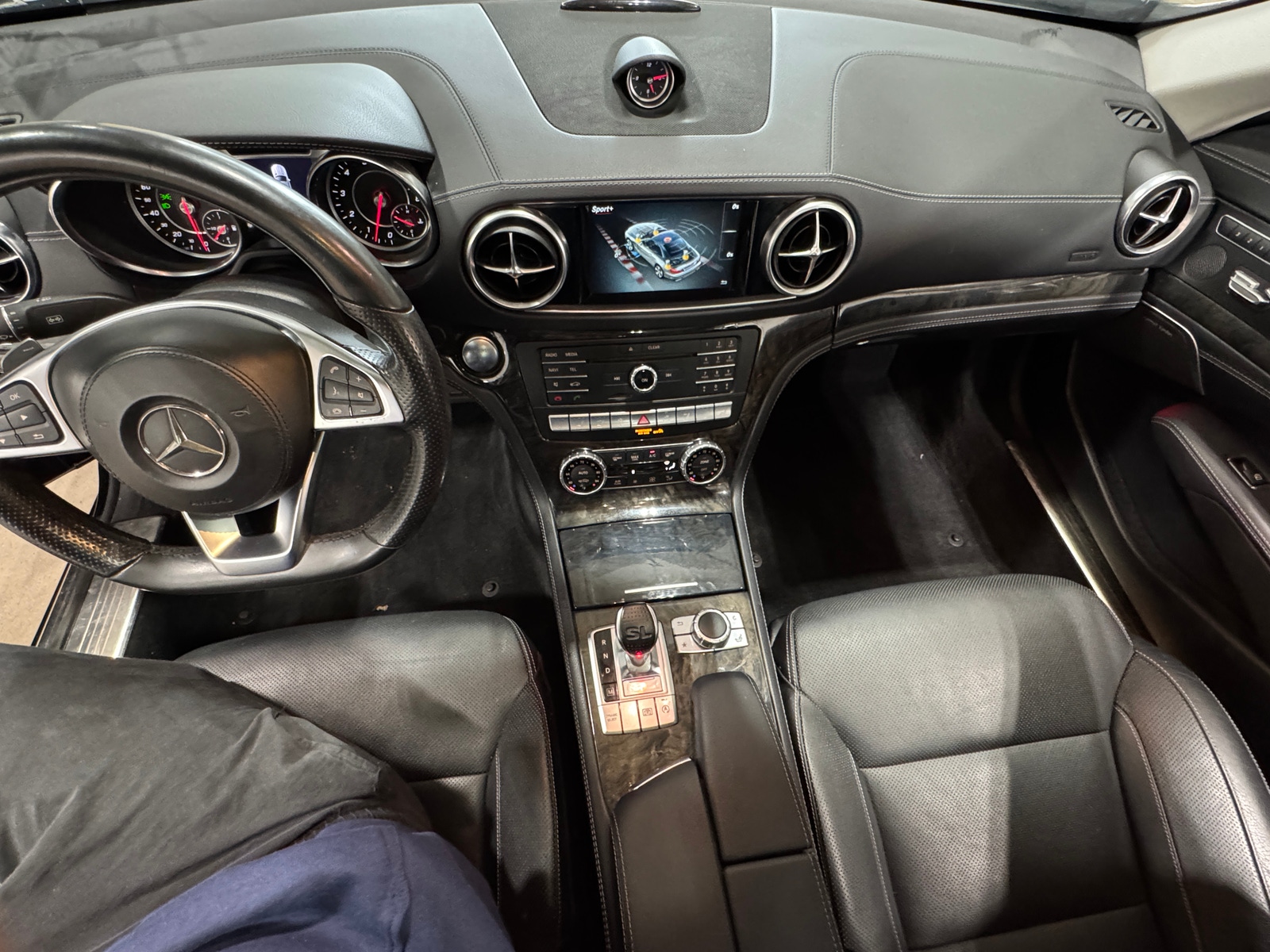 Thumbnail: 2017 Mercedes-Benz SL-Class - 3