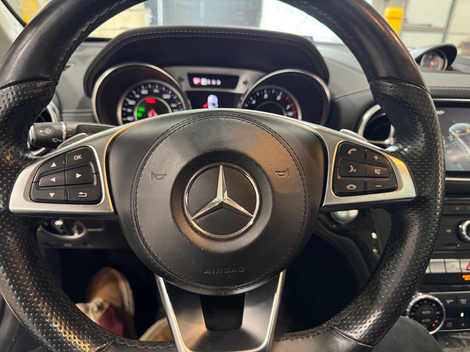 Thumbnail: 2017 Mercedes-Benz SL-Class - 5