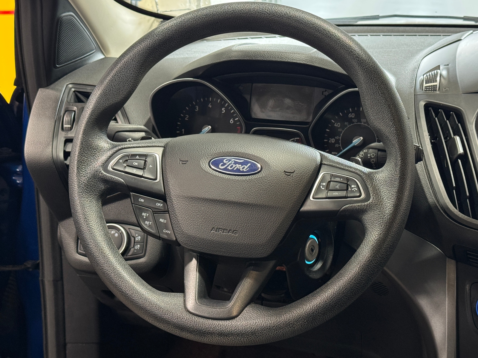 Thumbnail: 2017 Ford Escape - 5