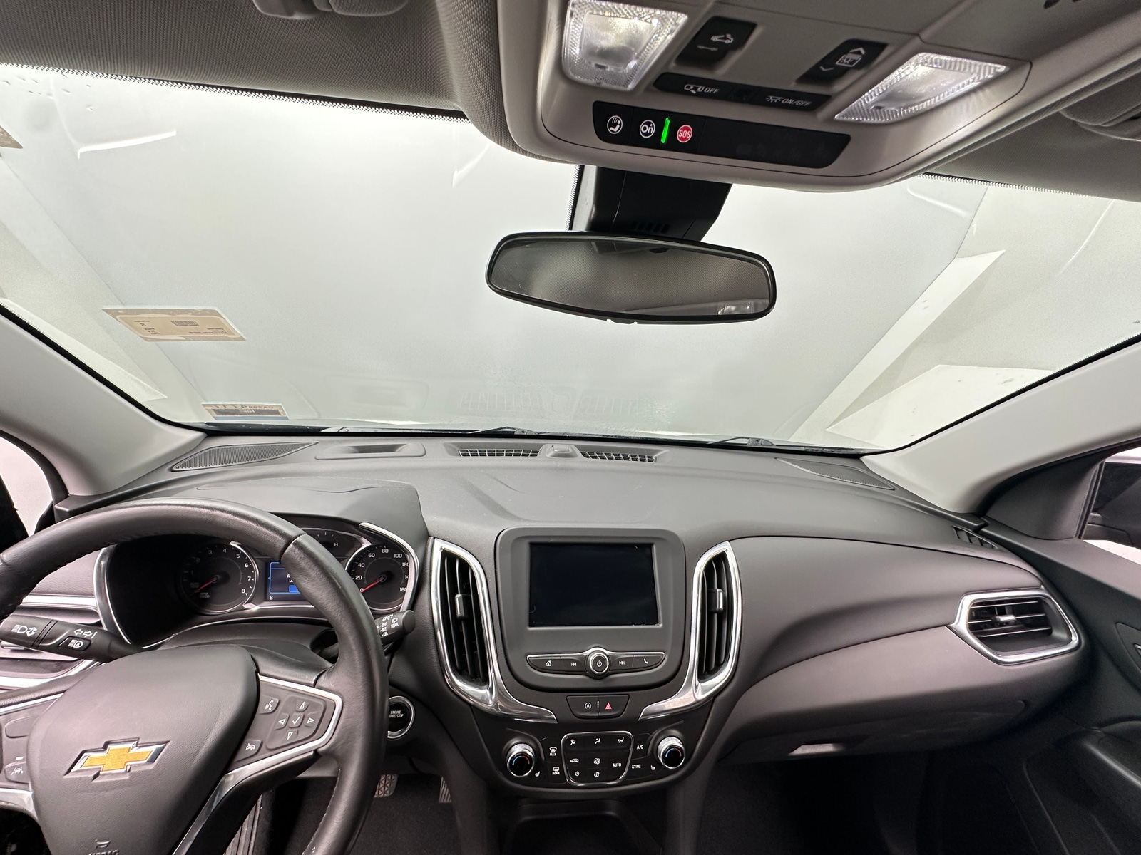 Thumbnail: 2022 Chevrolet Equinox - 3