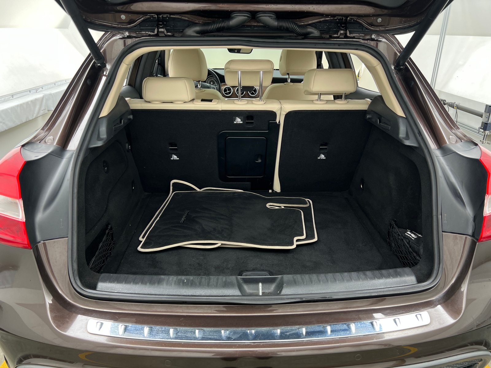 Thumbnail: 2016 Mercedes-Benz GLA - 6