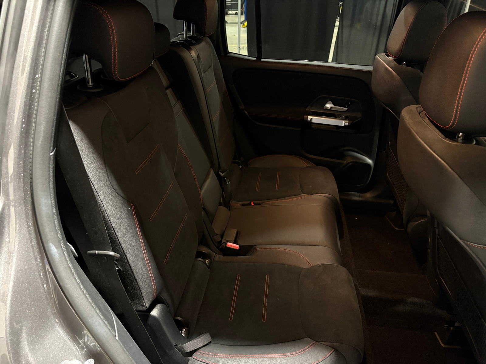 Thumbnail: 2022 Mercedes-Benz GLB - 5