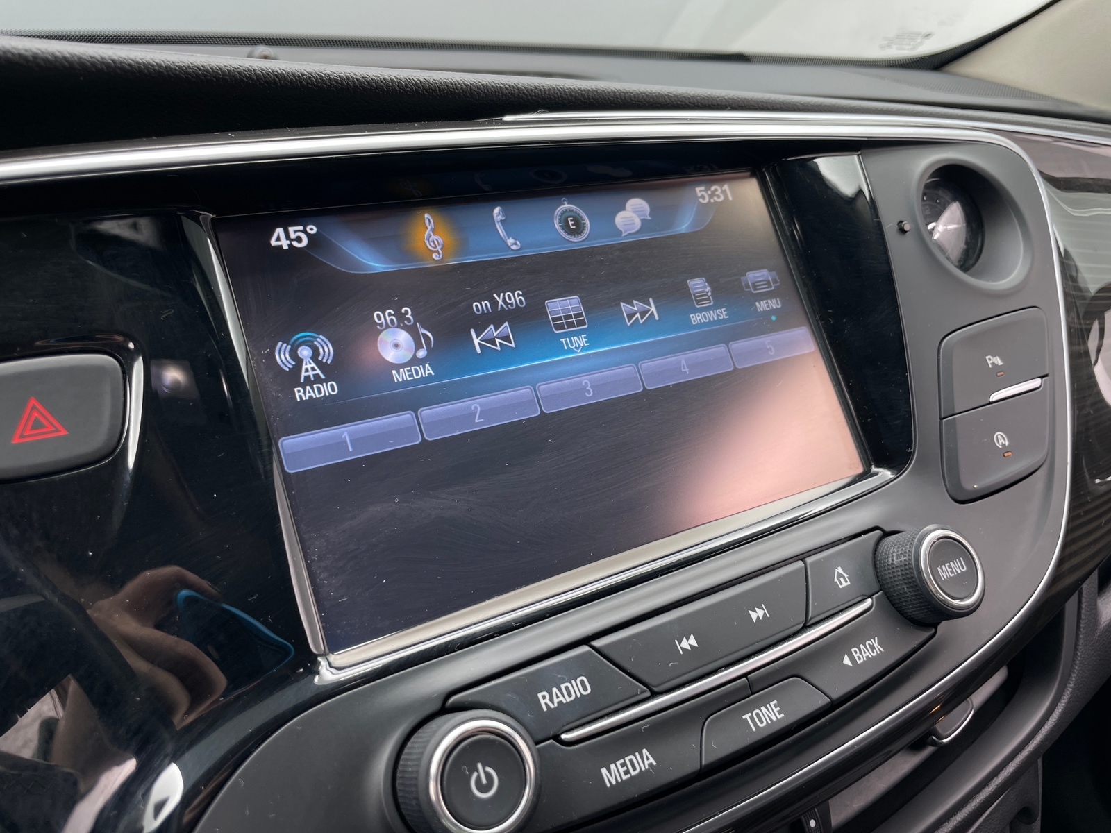 Thumbnail: 2020 Buick Envision - 3