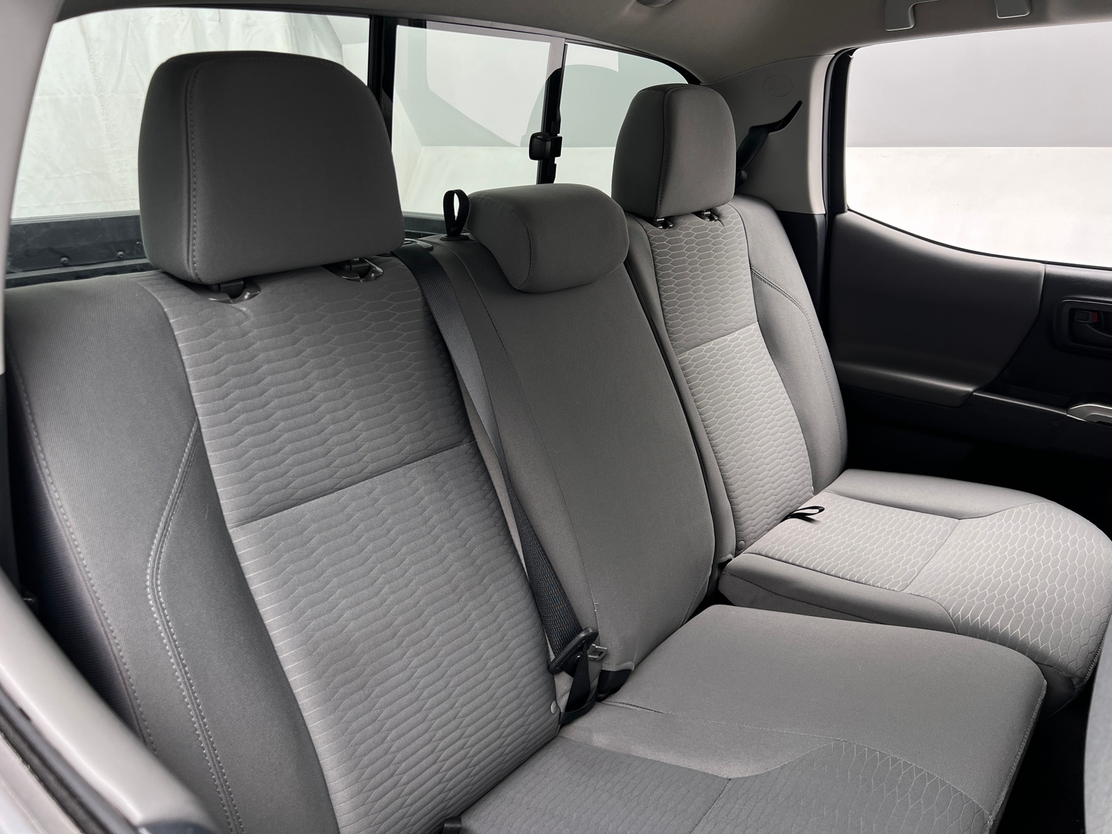 Thumbnail: 2016 Toyota Tacoma - 6