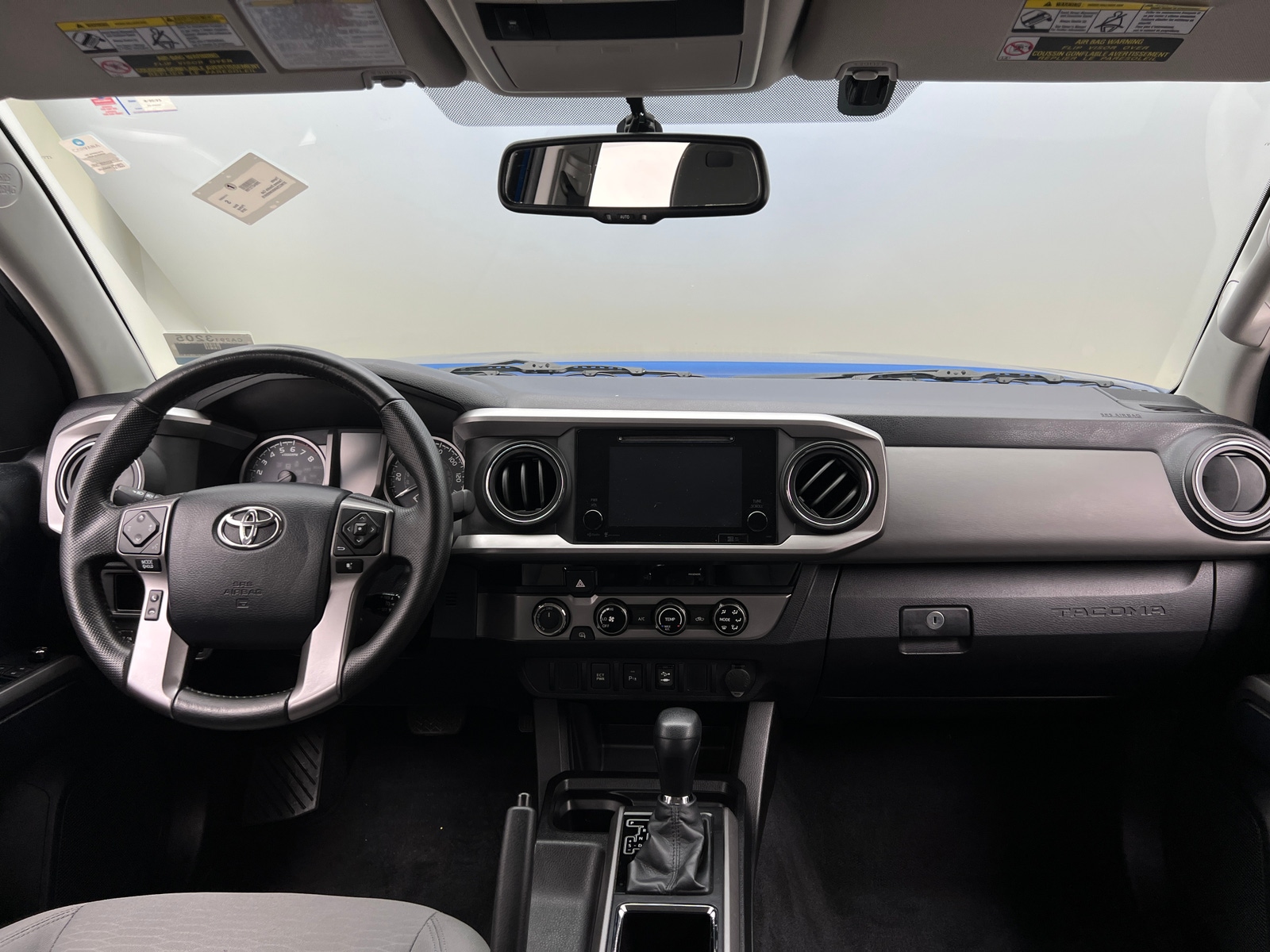 Thumbnail: 2016 Toyota Tacoma - 3