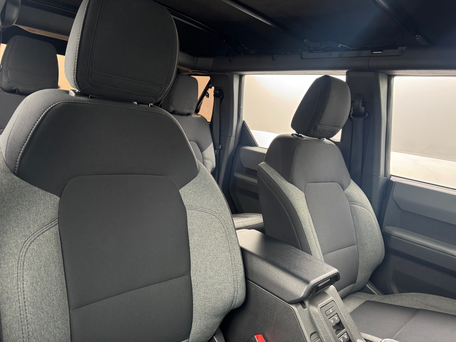 Thumbnail: 2022 Ford Bronco - 2