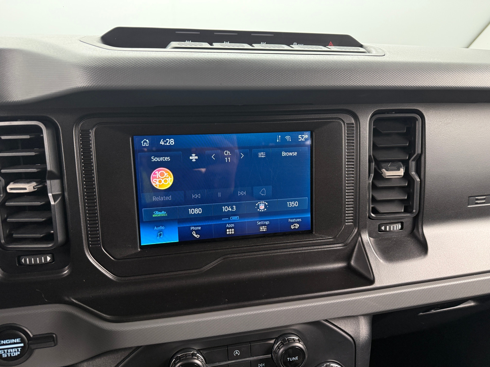 Thumbnail: 2022 Ford Bronco - 4