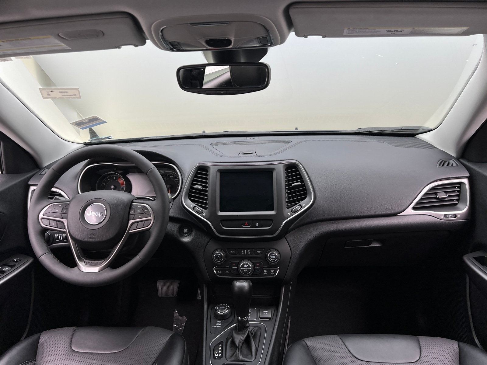 Thumbnail: 2022 Jeep Cherokee - 2