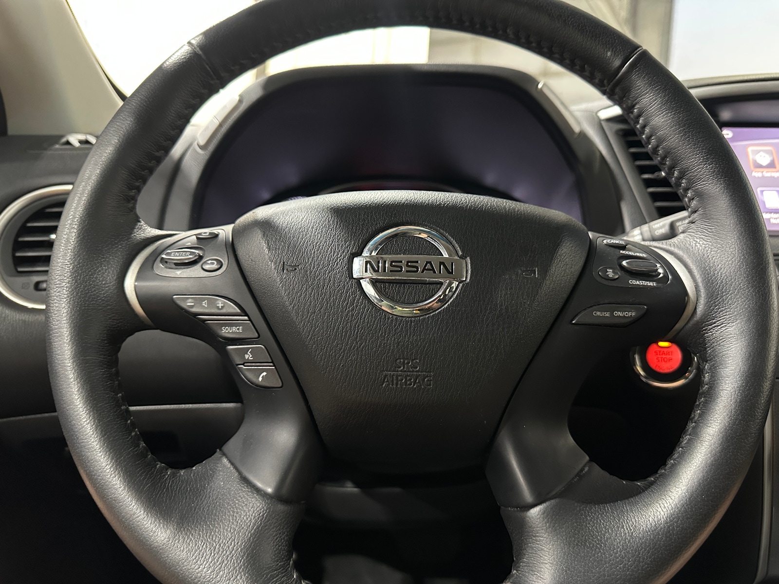 Thumbnail: 2020 Nissan Pathfinder - 4