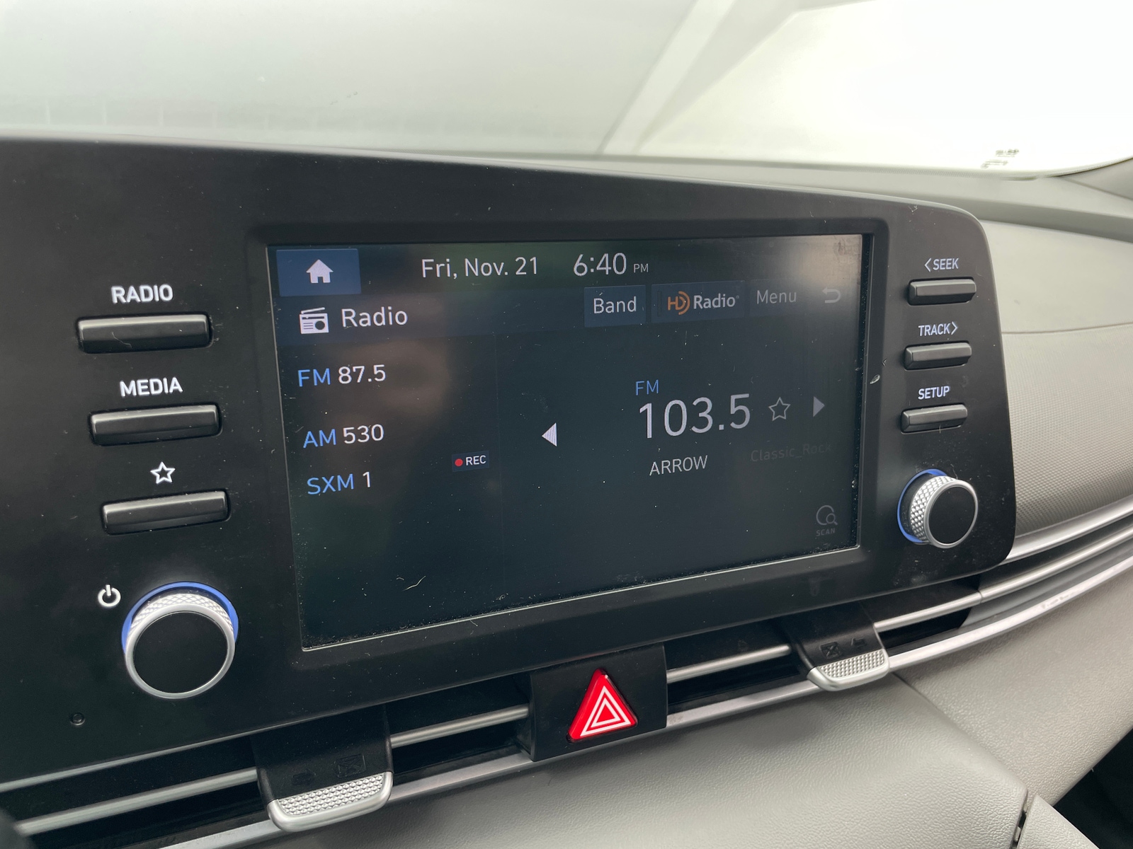 Thumbnail: 2023 Hyundai Elantra - 4