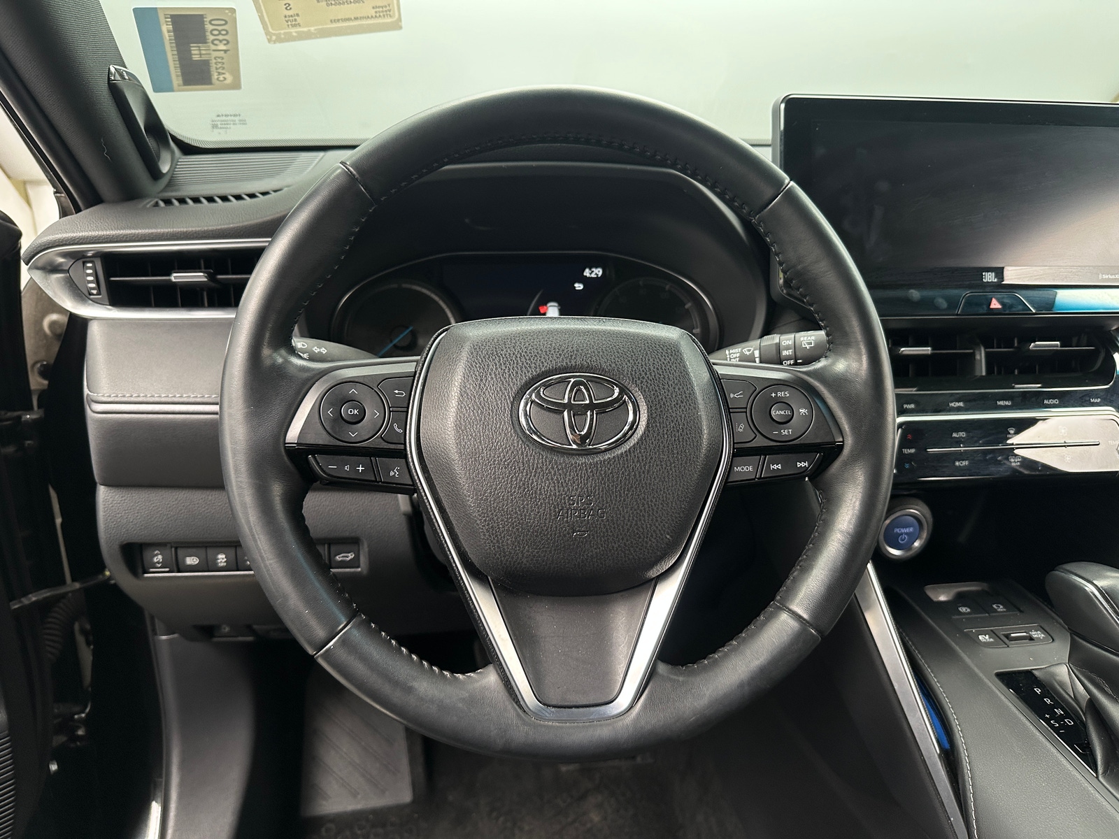 Thumbnail: 2021 Toyota Venza - 4