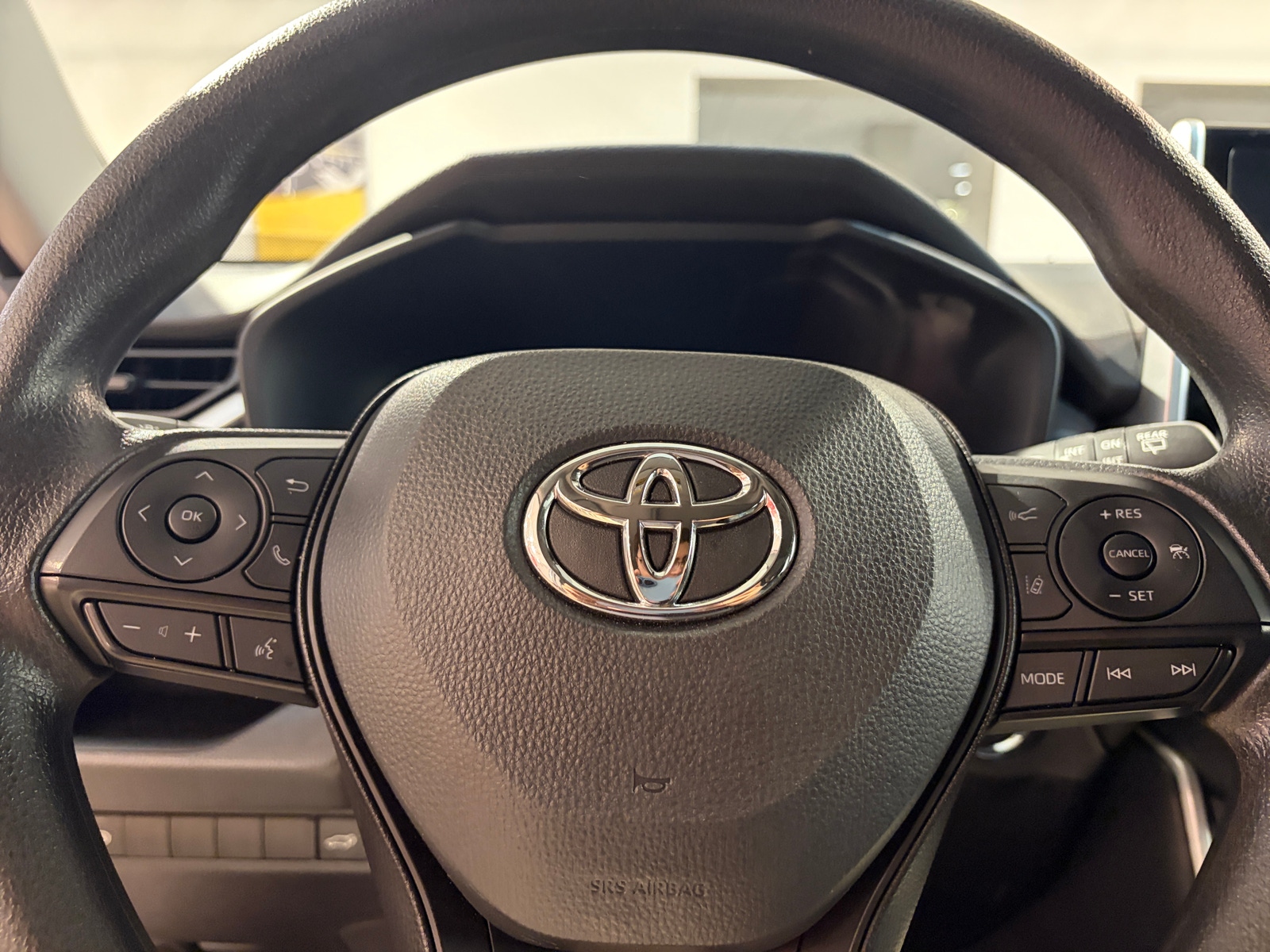 Thumbnail: 2025 Toyota RAV4 - 5