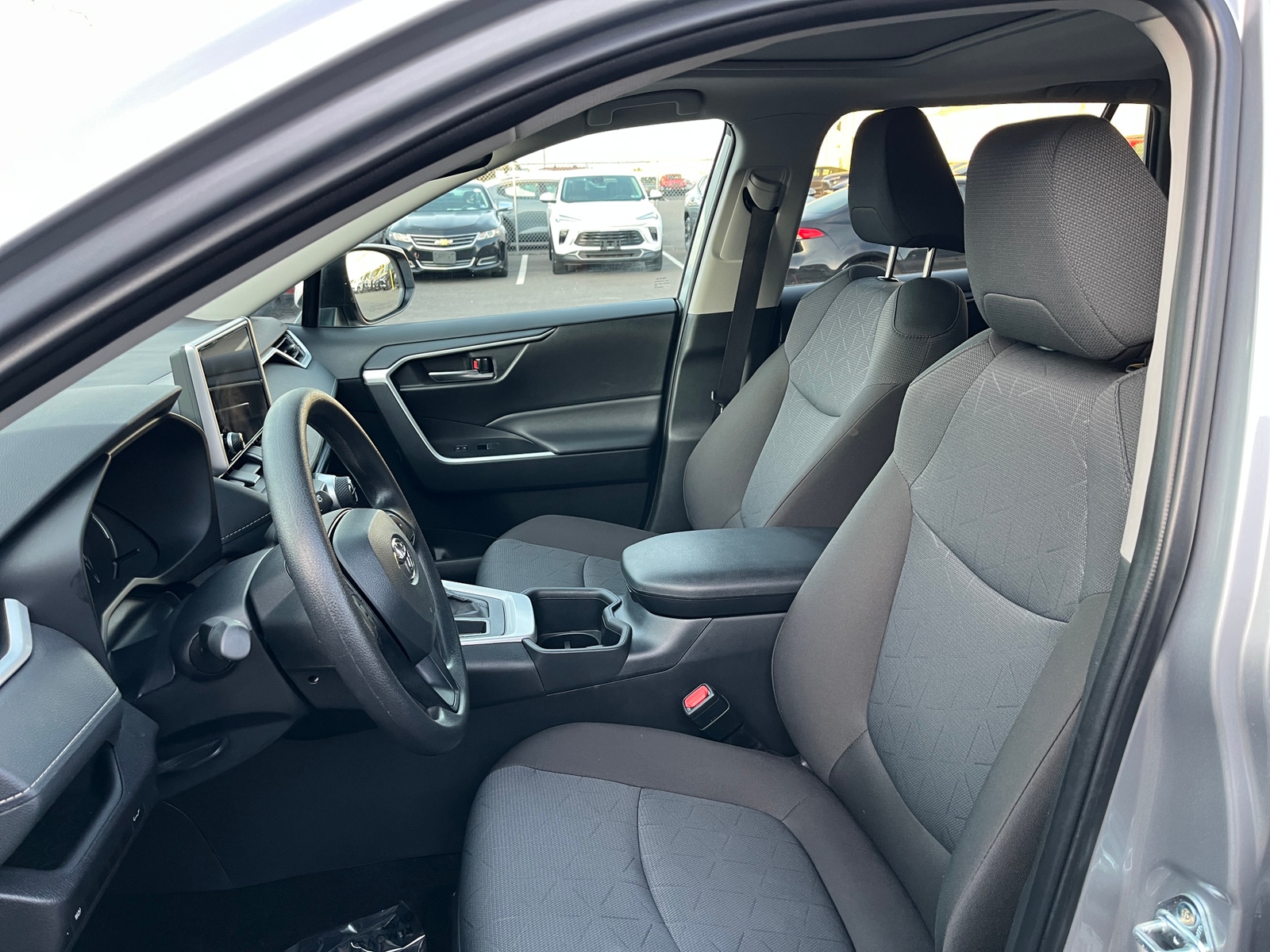 Thumbnail: 2025 Toyota RAV4 - 2