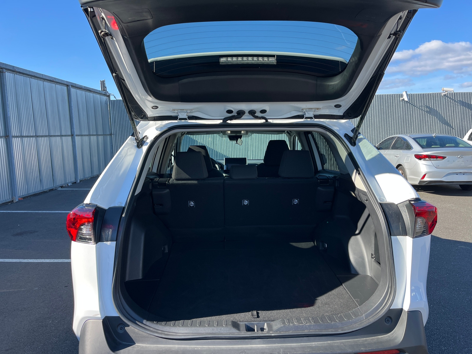 Thumbnail: 2025 Toyota RAV4 - 6