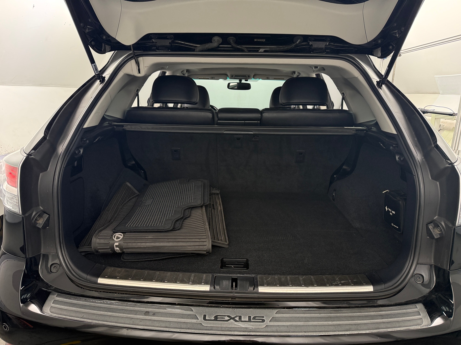 Thumbnail: 2013 Lexus RX - 6