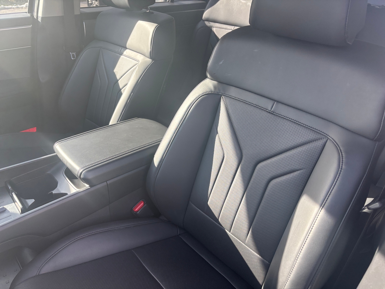 Thumbnail: 2025 Hyundai Santa Fe - 2