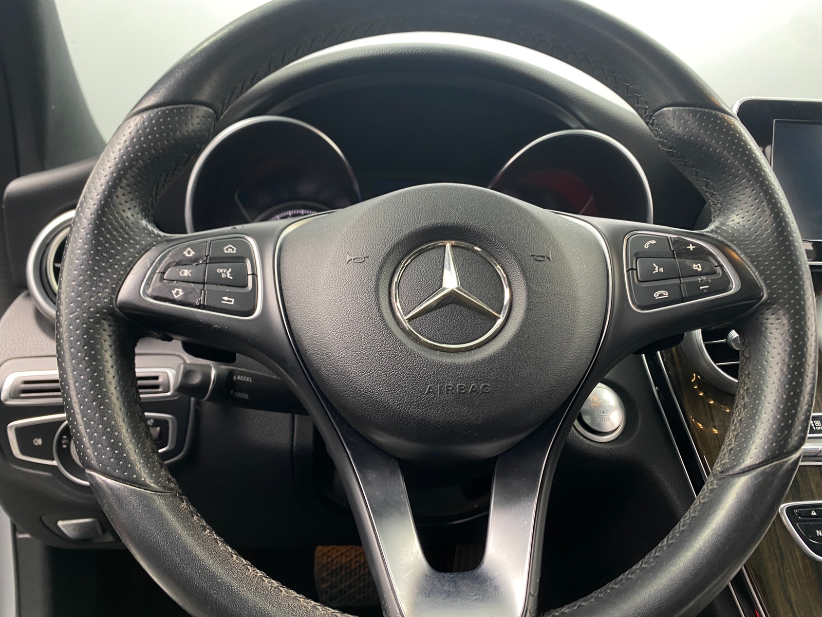 Thumbnail: 2018 Mercedes-Benz C-Class - 4