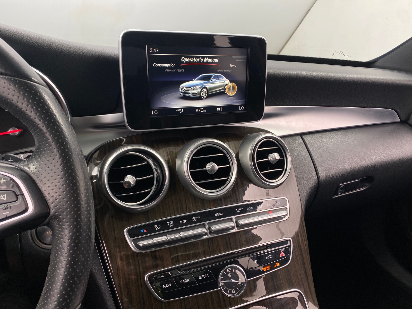 Thumbnail: 2018 Mercedes-Benz C-Class - 3