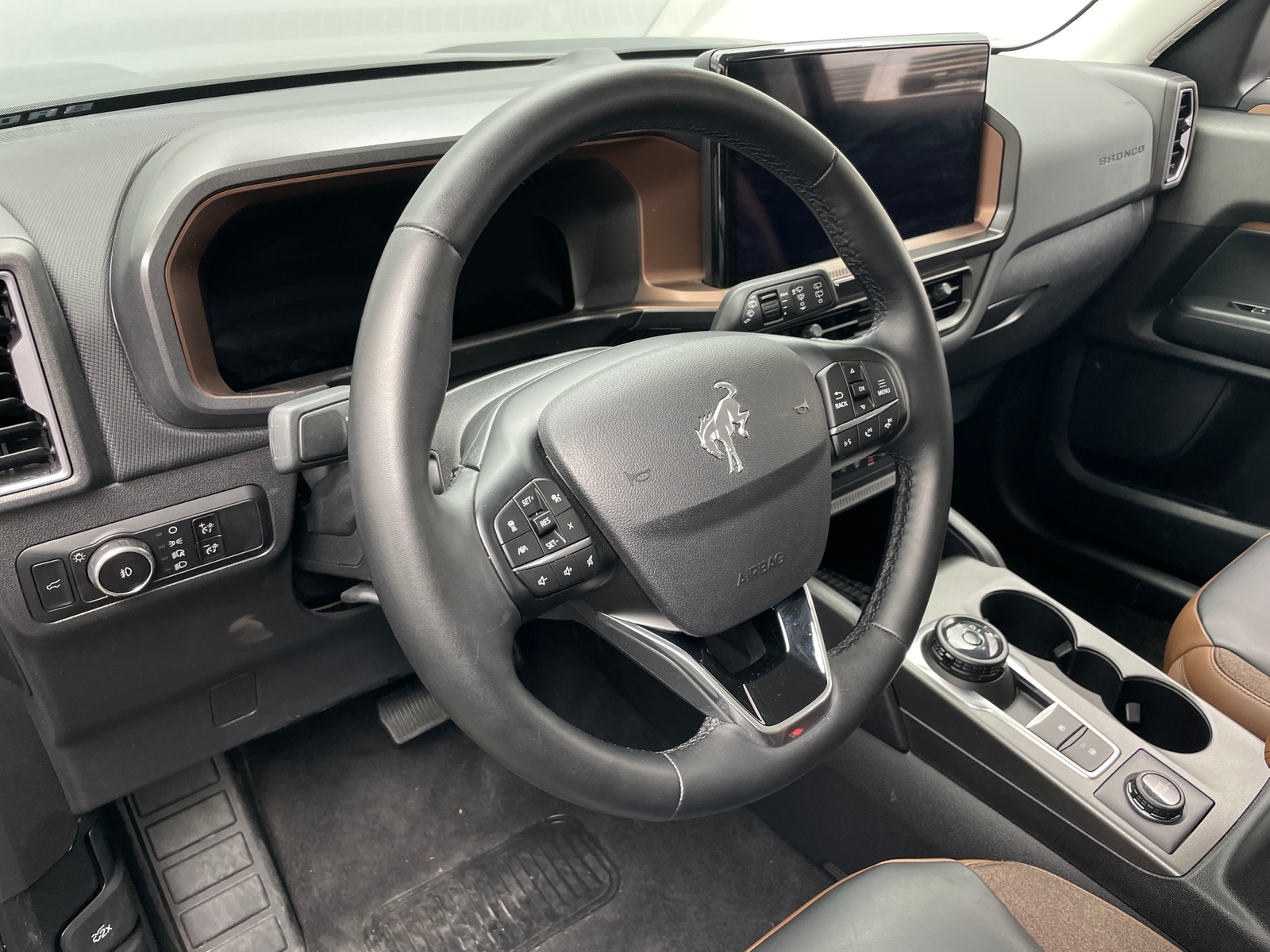 Thumbnail: 2025 Ford Bronco Sport - 4