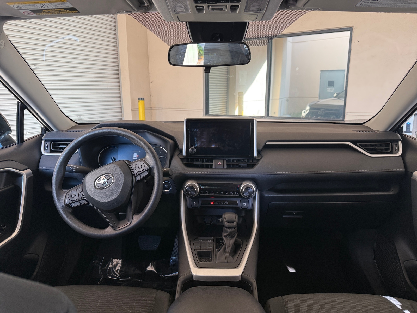 Thumbnail: 2025 Toyota RAV4 - 3