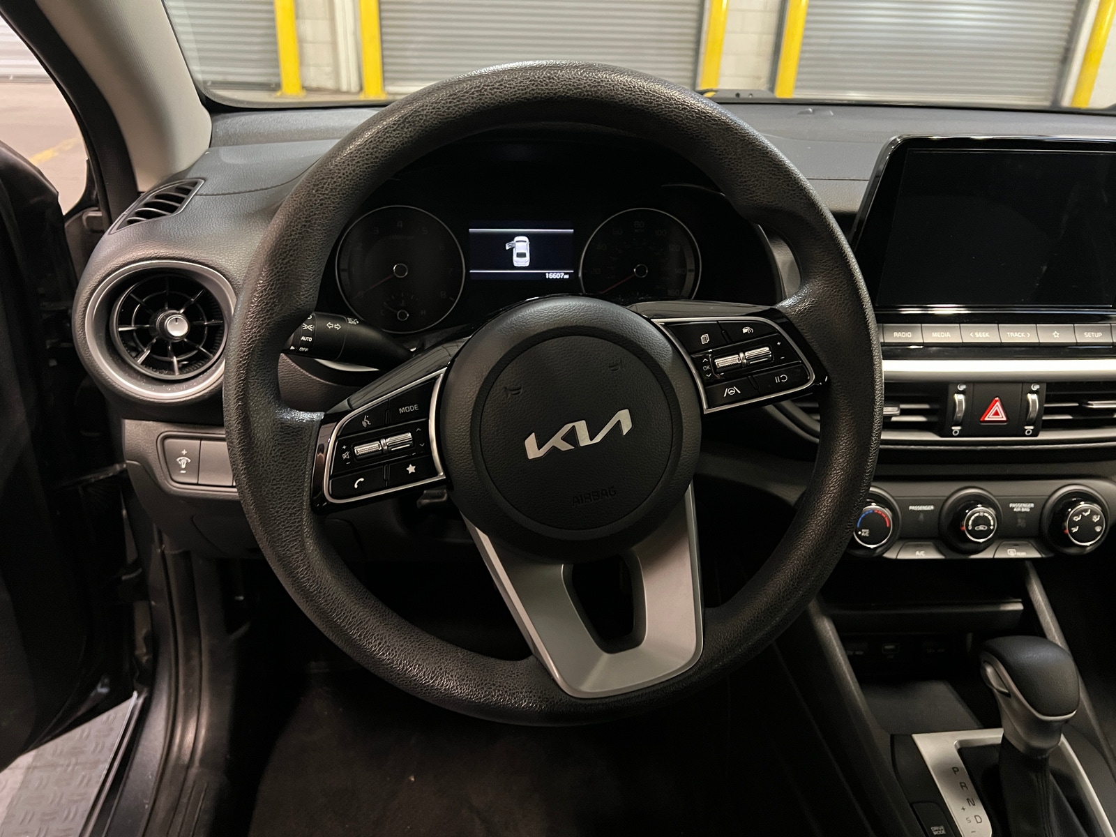 Thumbnail: 2023 Kia Forte - 5