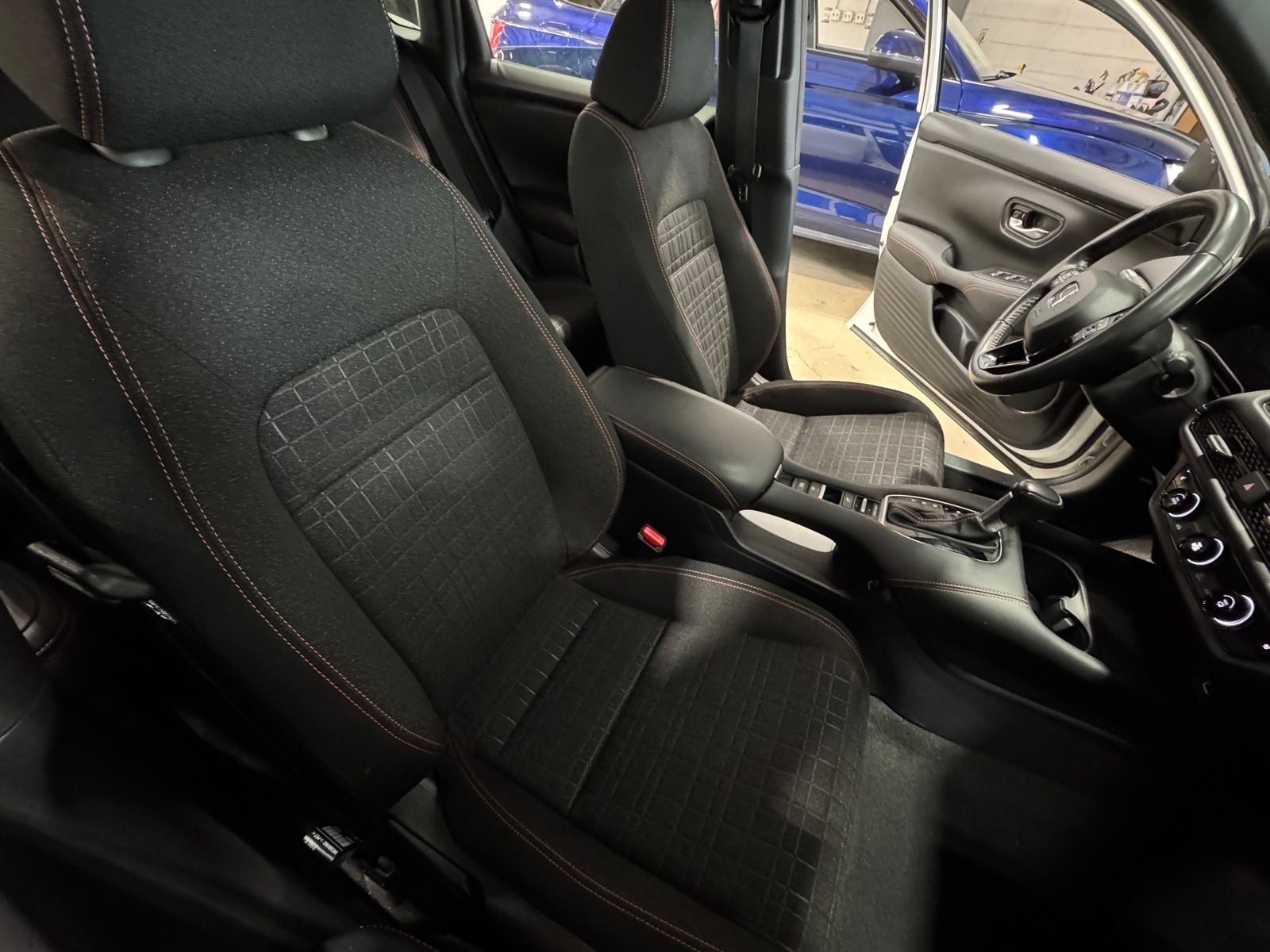 Thumbnail: 2023 Honda HR-V - 2